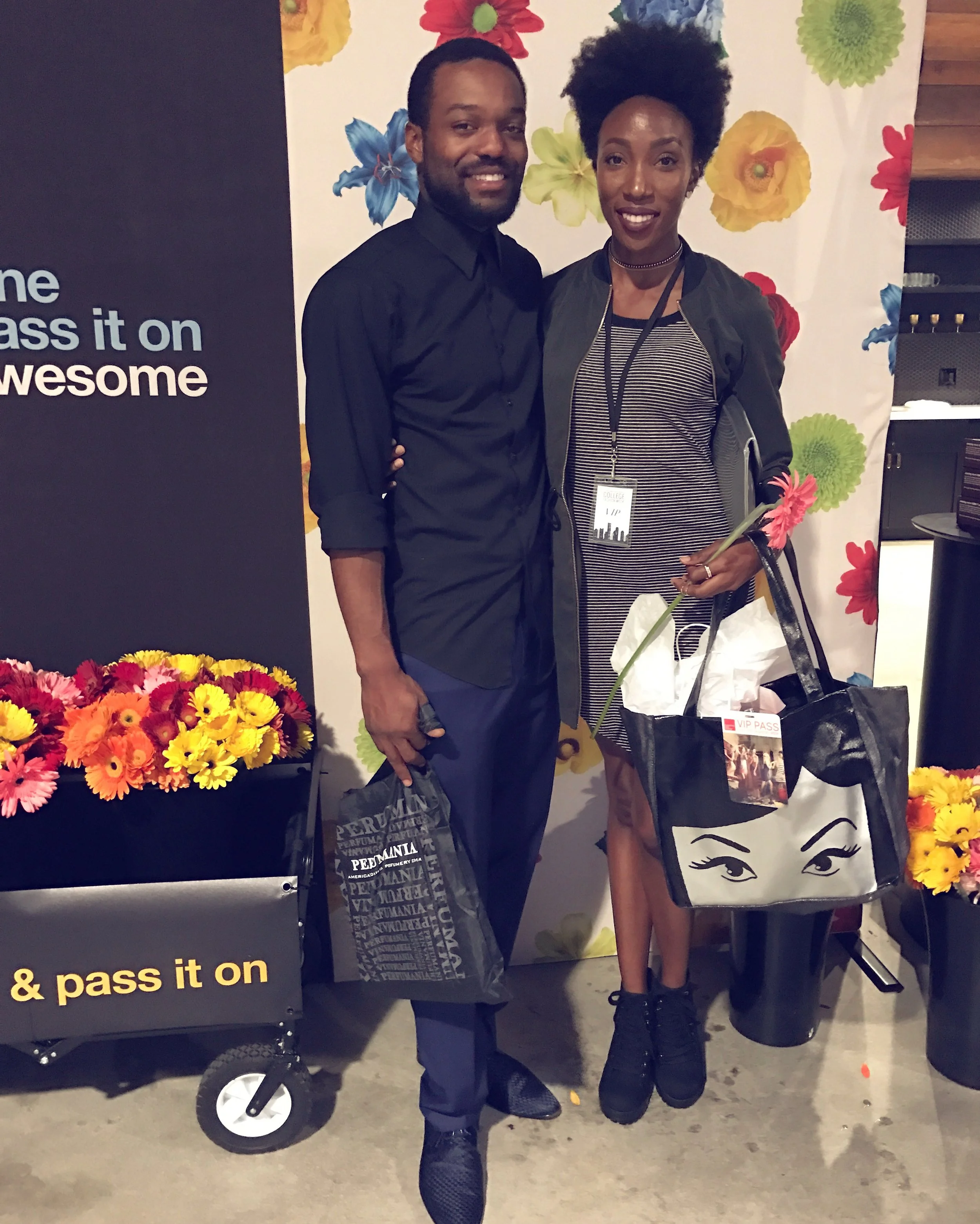 First Stop was the Kind Bar Booth!!!! They had beautiful flowers to take home and of course Kind Bars, which is one of my favorite Brands to snack on!!!!