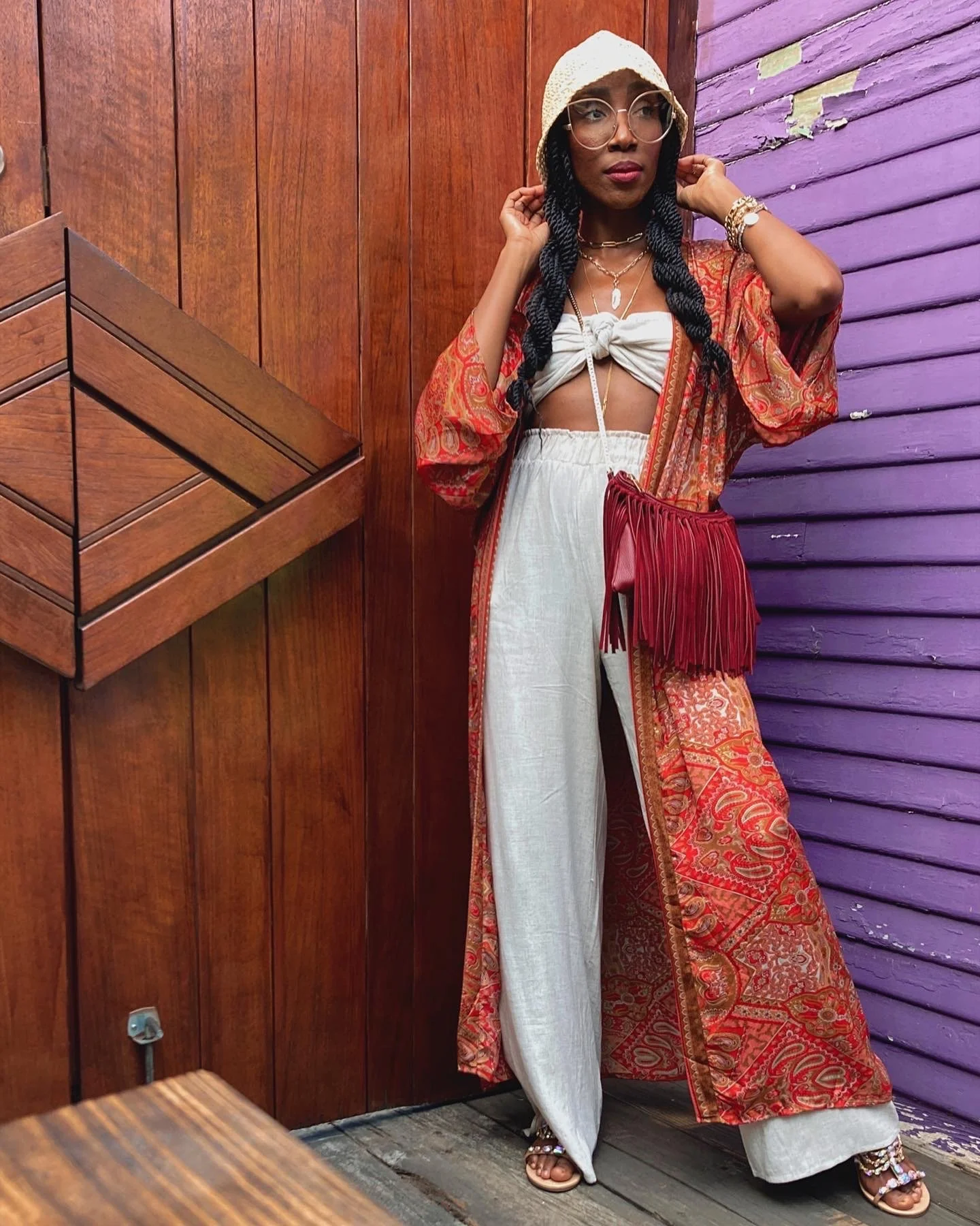 5 Must Have Accessories to Add in Your Wardrobe to Elevate Any Outfit