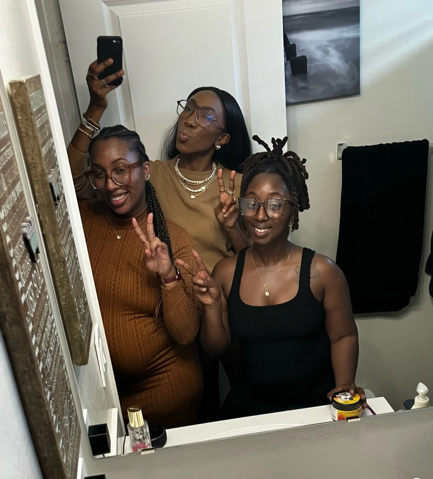 Fun Thanksgiving moments with the fam ❤️
Hope you all had a great holiday!!! ✨