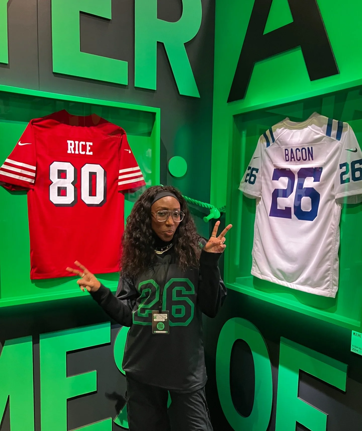Clips and random bits and pieces from Super Bowl week in San Francisco ✨🏈

I had the opportunity to work an activation with Uber Eats!!! It was such a mystery before walking in 😜. The fans that walked through had a fun time!!! 🙌🏾🙌🏾 So happy to 