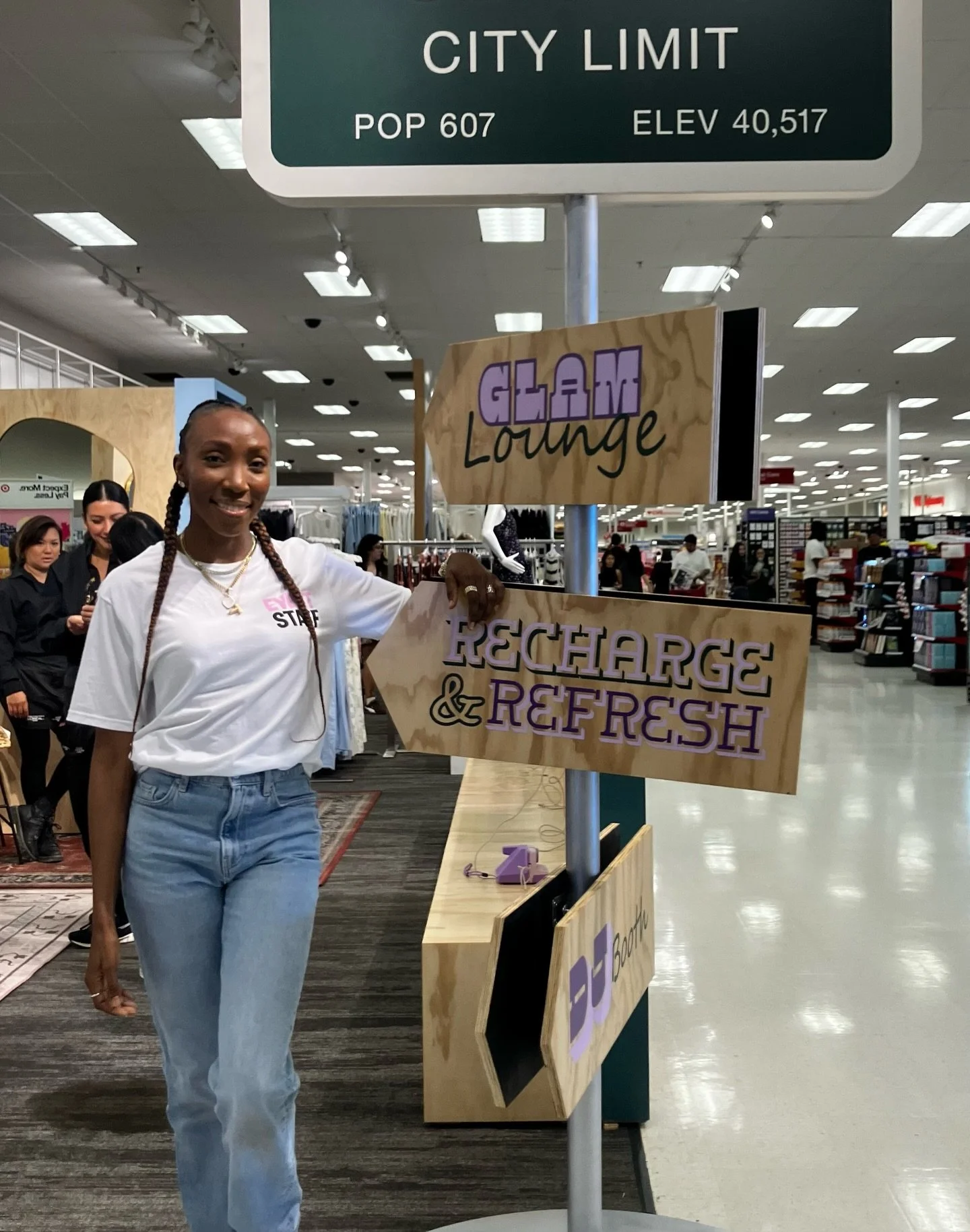 Coachella Weekend 1 - 3 different activations, late nights early mornings, a surf club and lots of desert 🌵 dust 😅. It has been fun so far!!! 2 more festival weekends to go!!! 

Weekend 2 will be a chill one!!! 🙌🏾🙌🏾🙌🏾