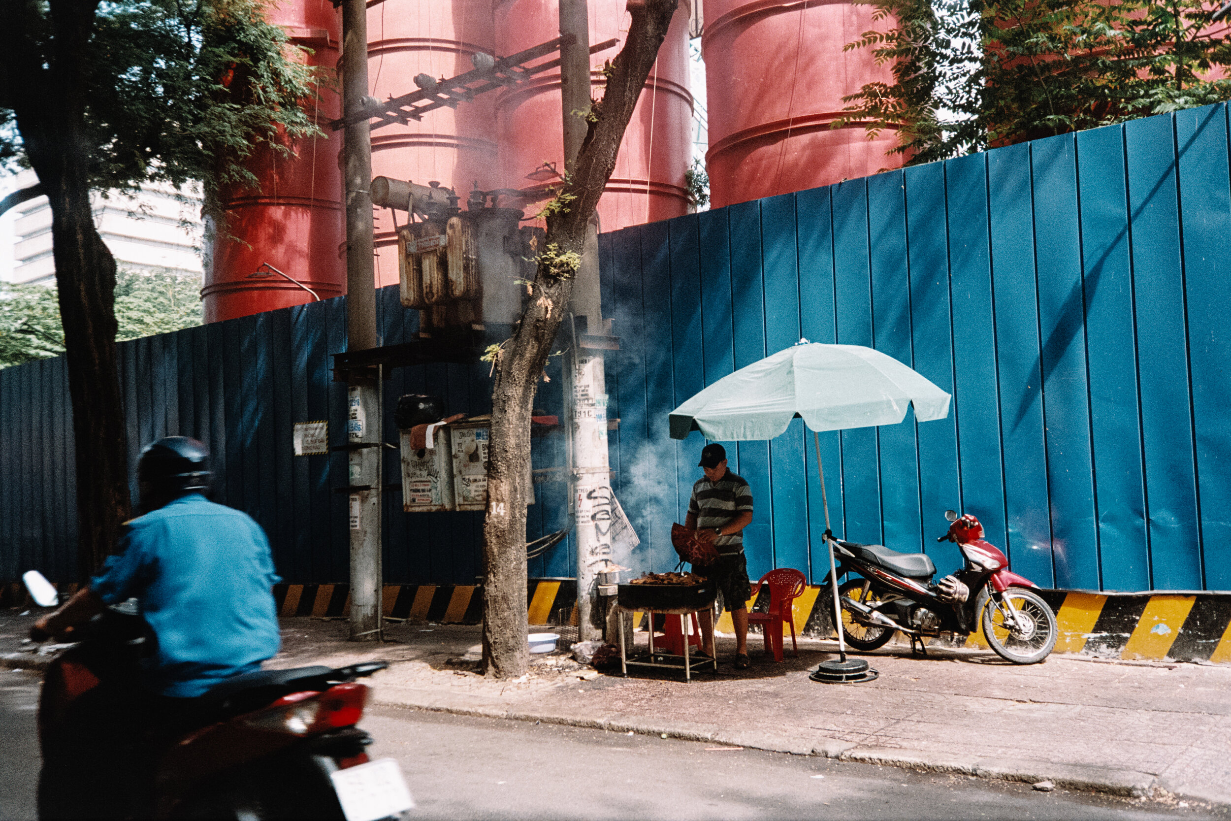 grilling-ho-chi-minh-saigon-city-vietnam-asia.jpg