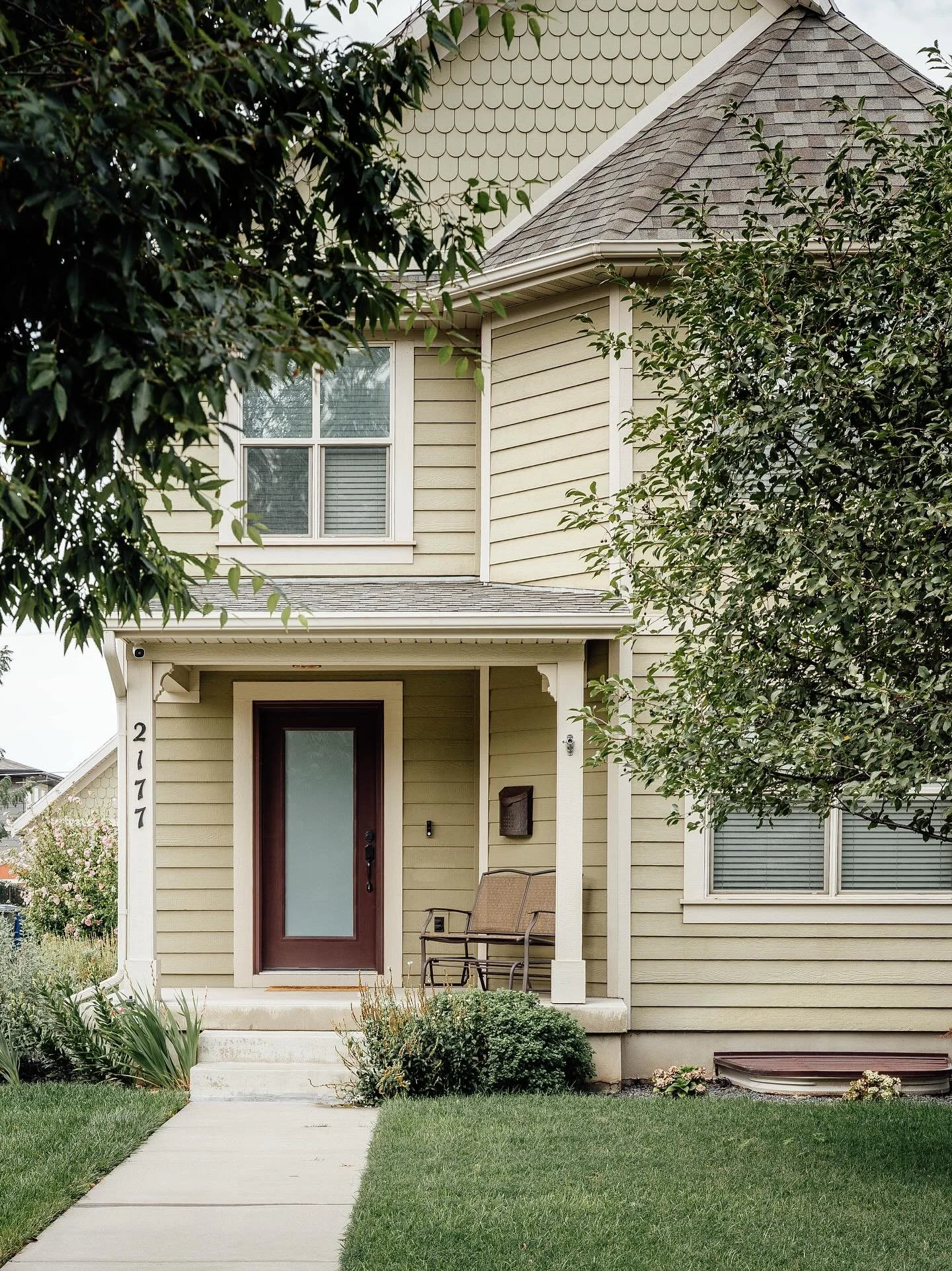 Welcome home 🥹💚 
Sold | 2177 Jefferson Ave, Ogden (first photo)
Represented the buyers 

Whether it&rsquo;s a period home or a thoughtfully integrated newer build like this one, properties in the downtown area have soul - and are also close to a lo