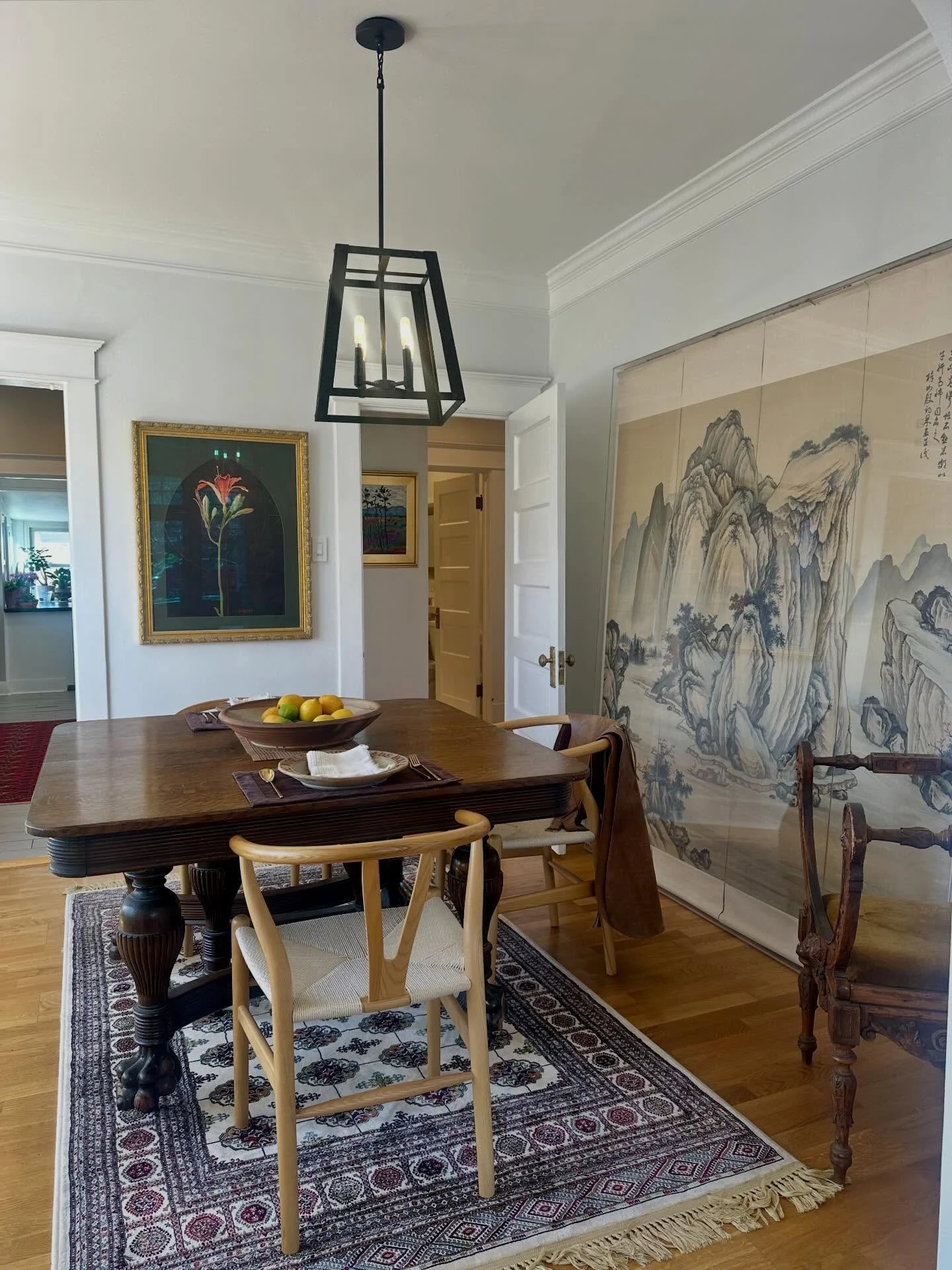 For sale 🎨 🏠

Calling all creatives: this one&rsquo;s for you 🤩 I toured a really interesting home in the Avenues this weekend: a character-rich craftsman bungalow with incredible views and all the charming quirkiness of a 1908 historic home. And 