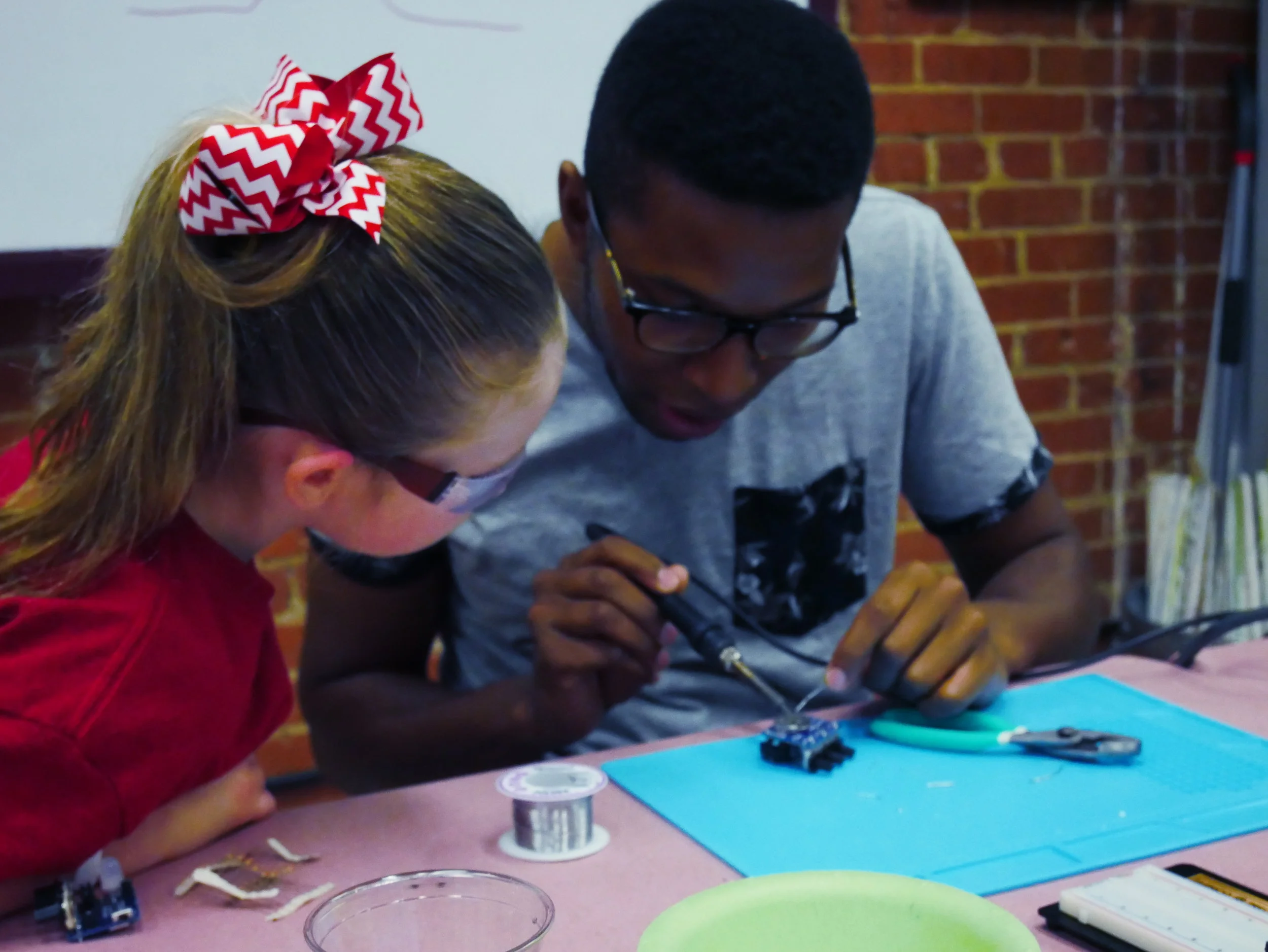 HAK Electronics Soldering