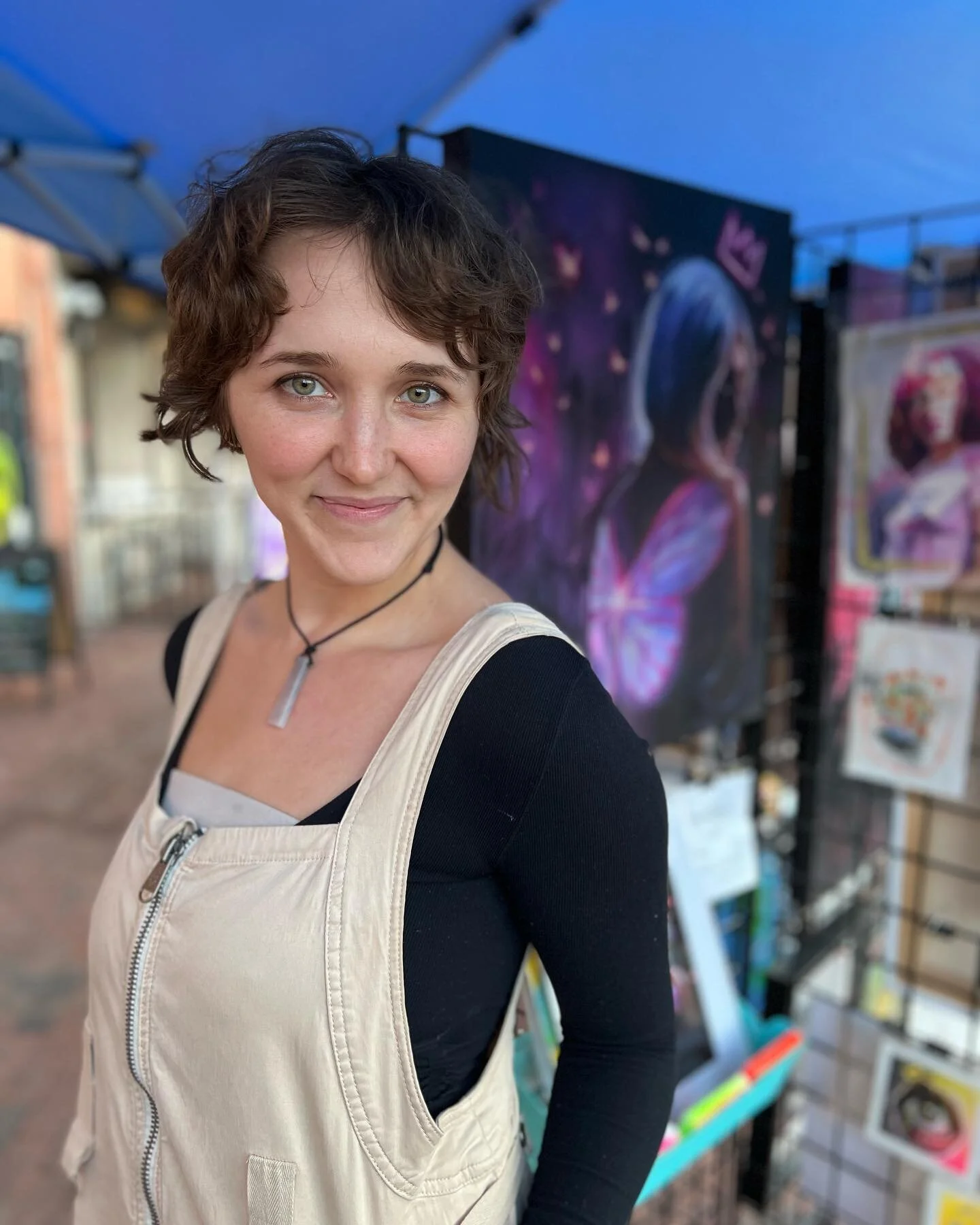 Had a blast today at the Tempe fine arts festival on Mill Ave! ❤️🧡💛💚💙💜

I will be painting Live here tomorrow as well, from 12-6pm - Come say hi and check out some incredible art and more goodies 🙈(from me + @zonhq @dripoils_  @highinarizona )
