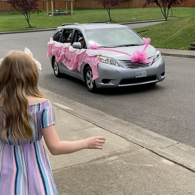 Thank you to everyone who came to Ellie&rsquo;s &ldquo;drive by birthday&rdquo; today! I&rsquo;m sorry I didn&rsquo;t get pictures of everyone! You all made Ellie feel so loved! 💛💛🎈🎂