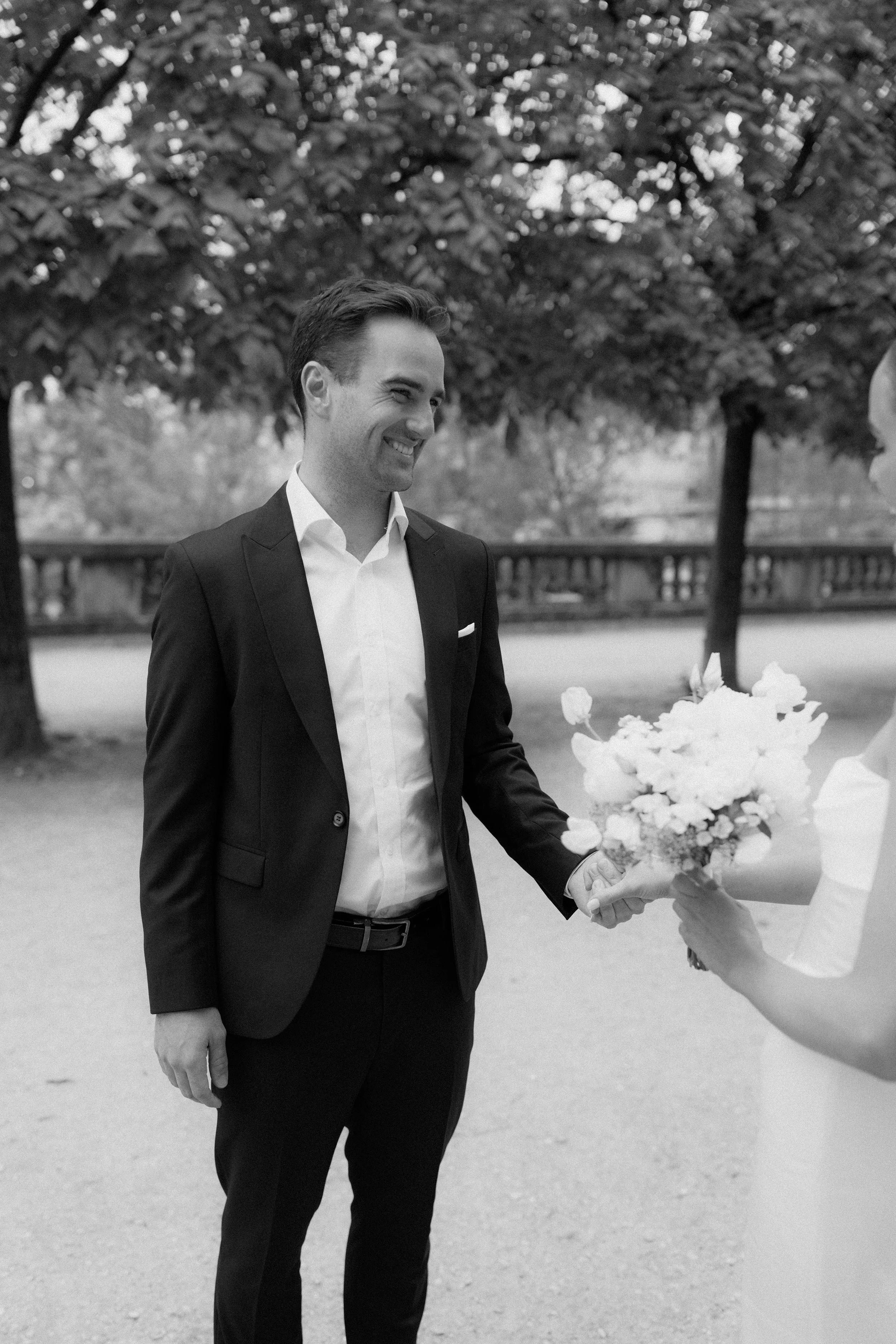 I_Got_You_Babe_Weddings_Holly_Tom_Elopement_Paris_0025.JPG