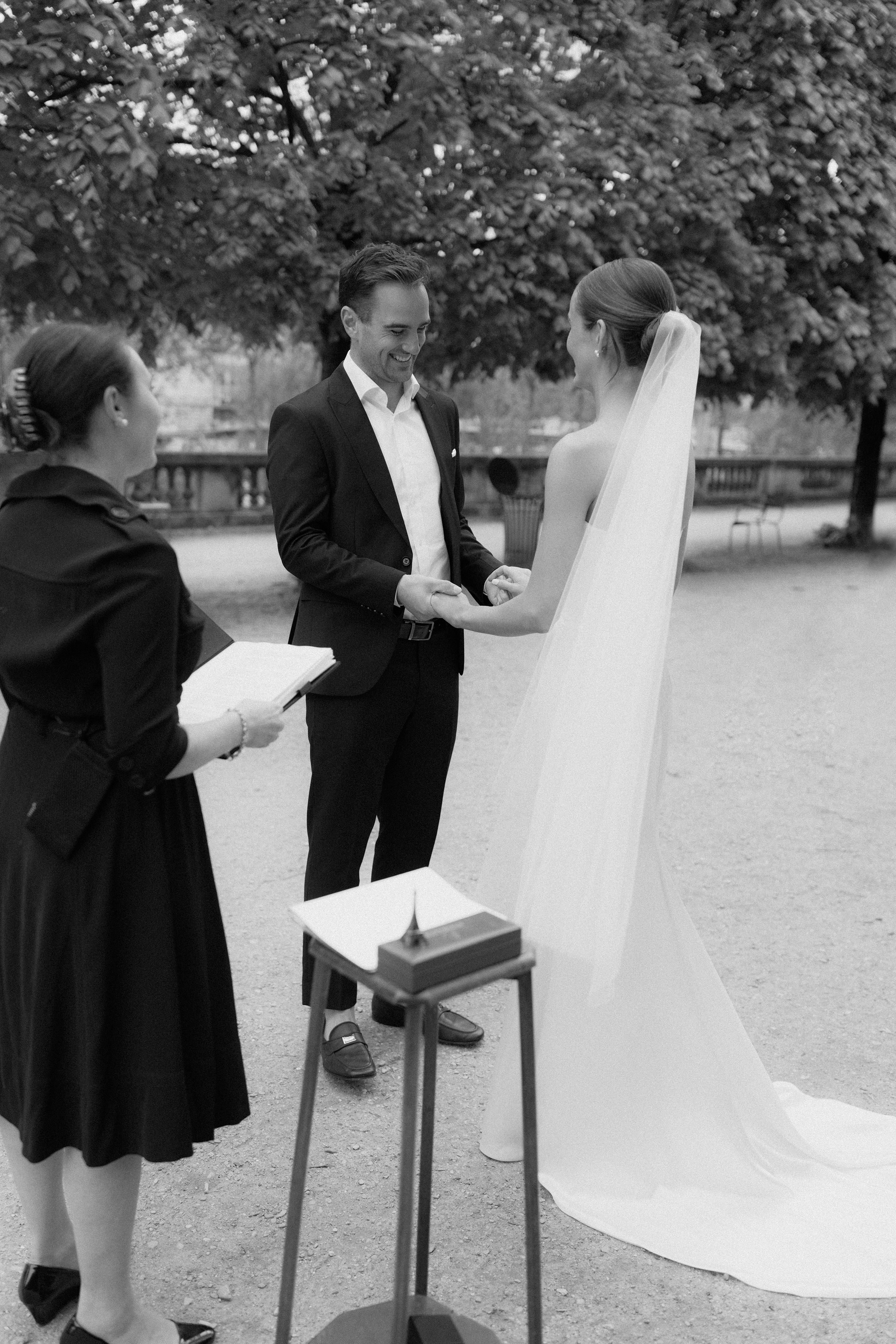 I_Got_You_Babe_Weddings_Holly_Tom_Elopement_Paris_0038.JPG