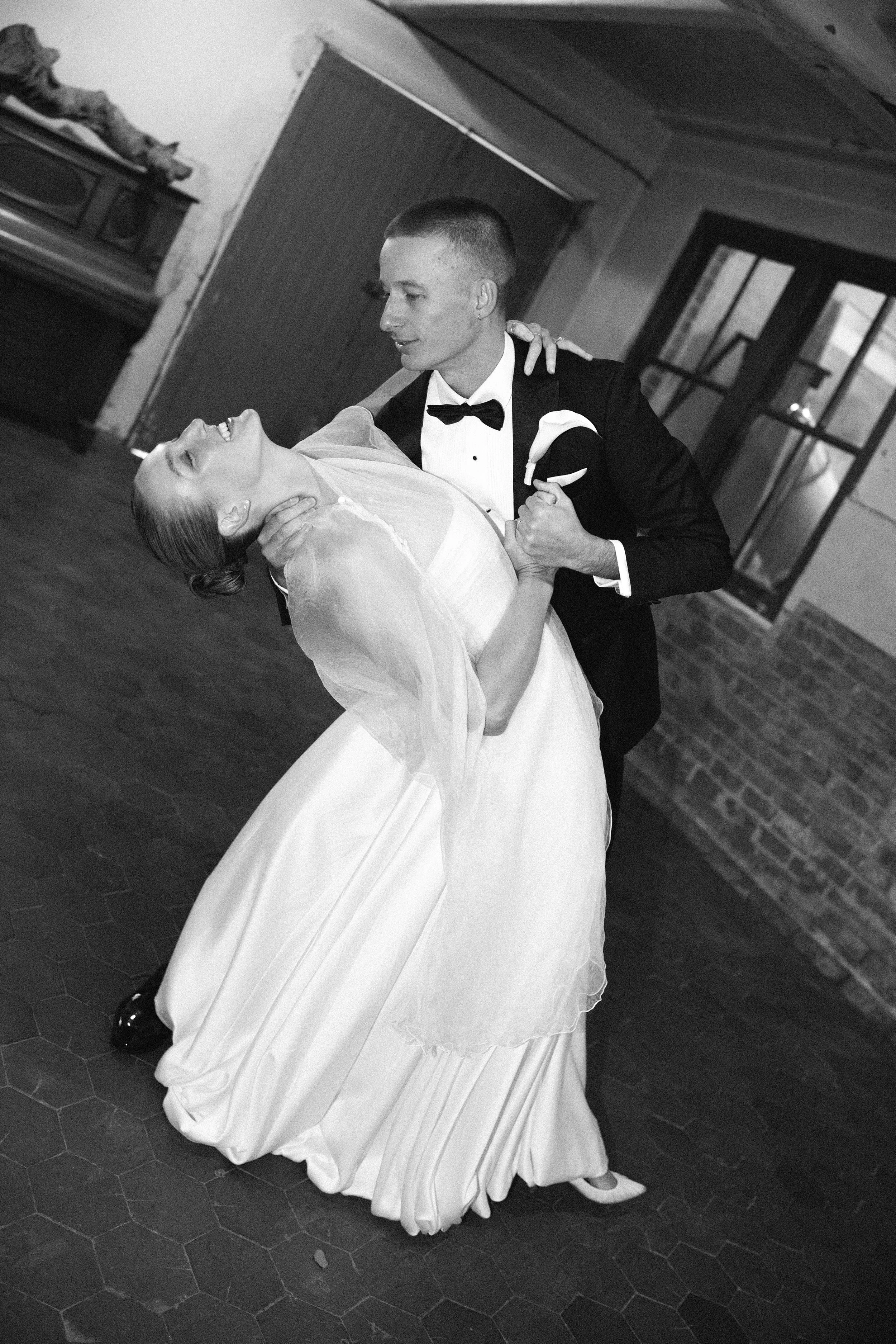 I_Got_You_Babe_Weddings_Katrina&Cameron_sneak_peeks_0014.jpg