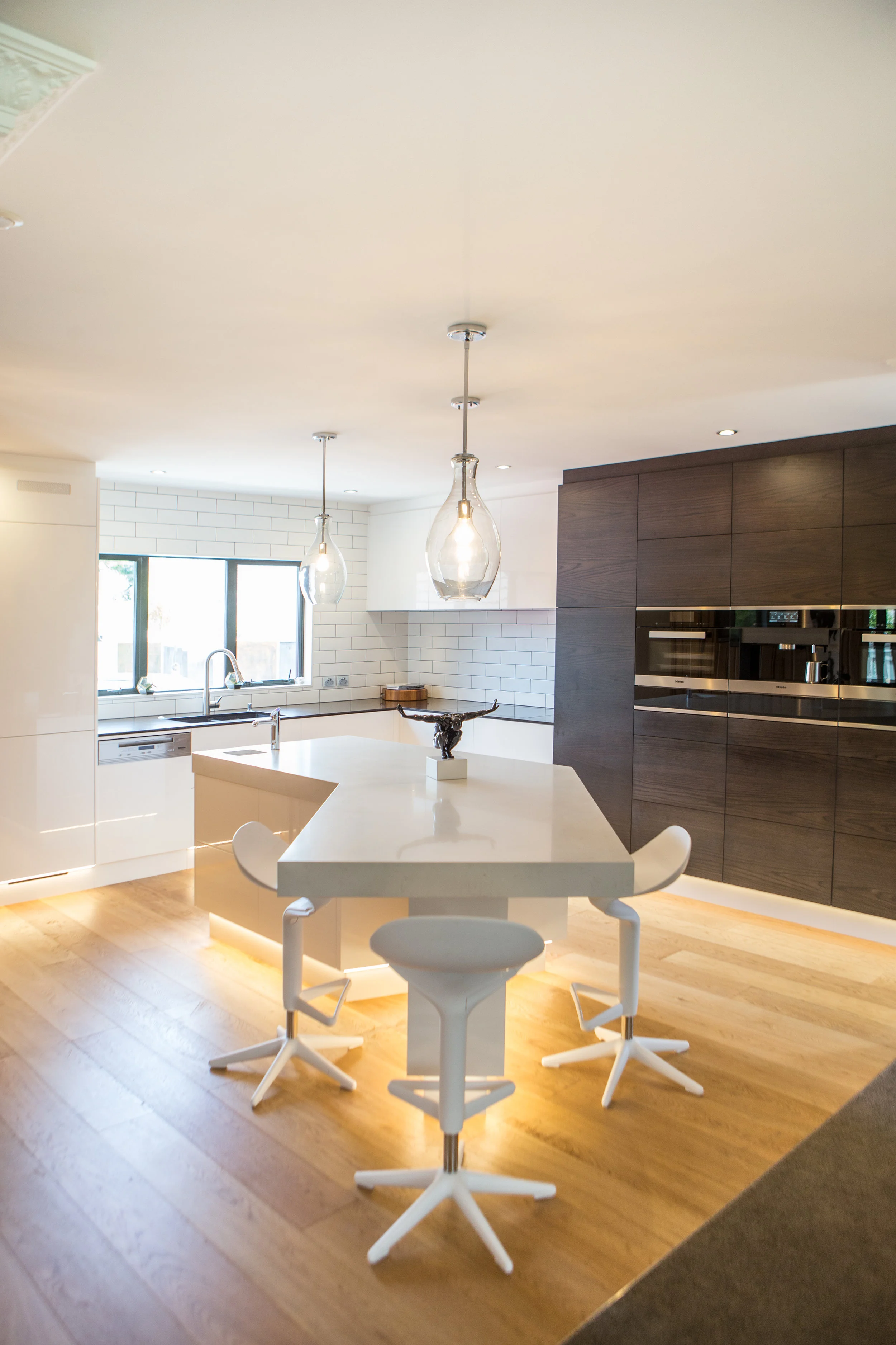 High Gloss and High-Tech Kitchen Design NZ