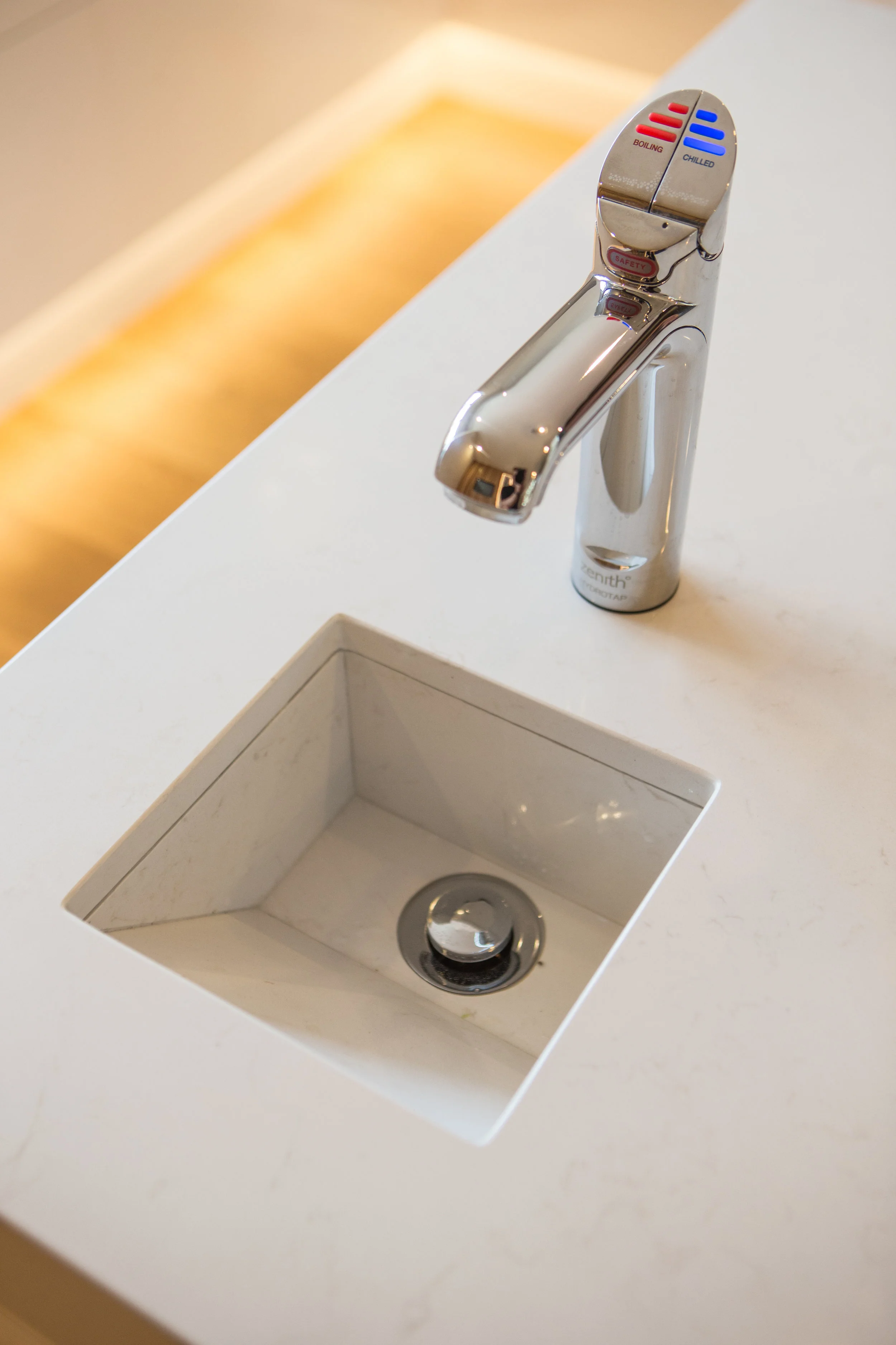High Gloss and High-Tech Kitchen Design NZ