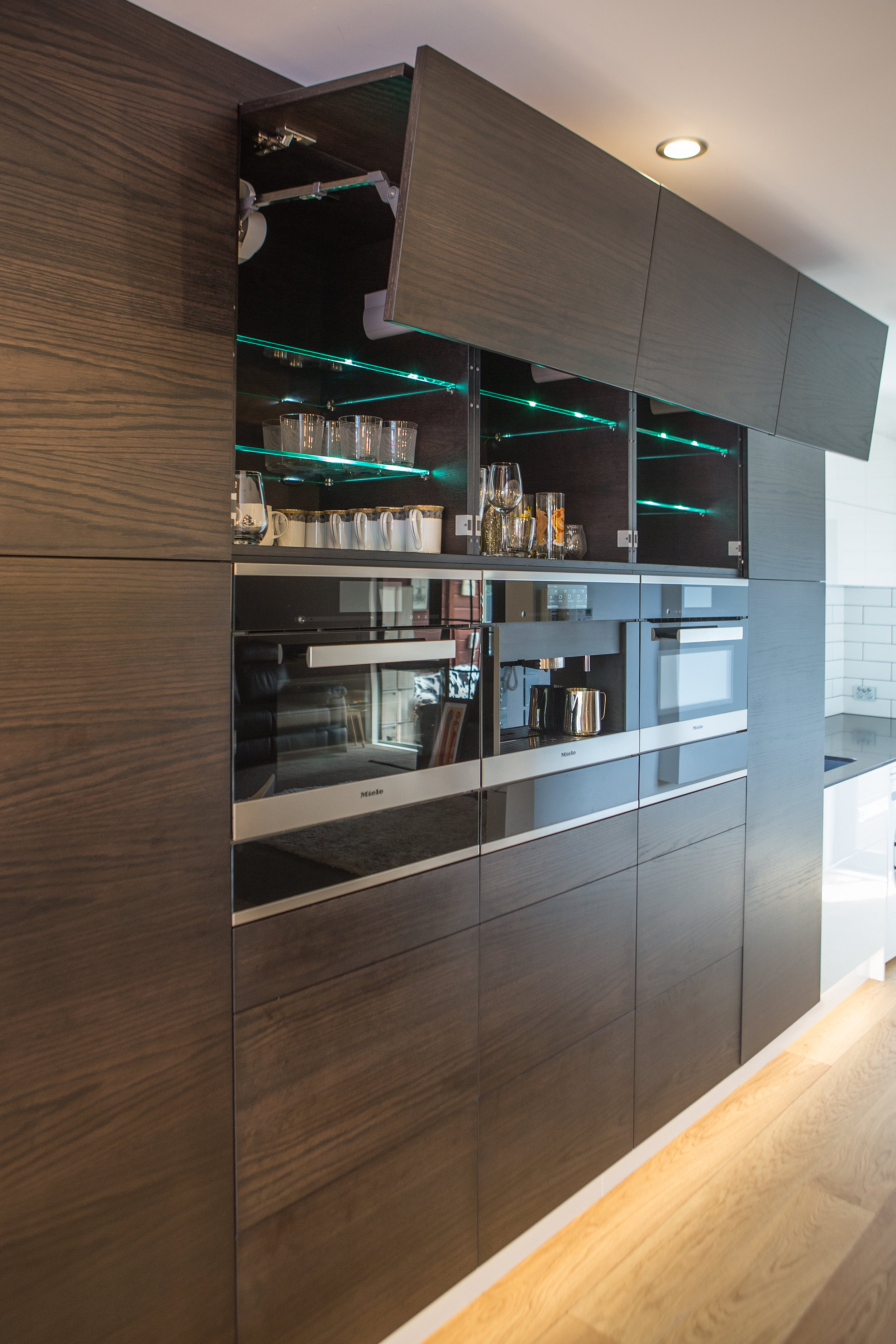 High Gloss and High-Tech Kitchen Design NZ