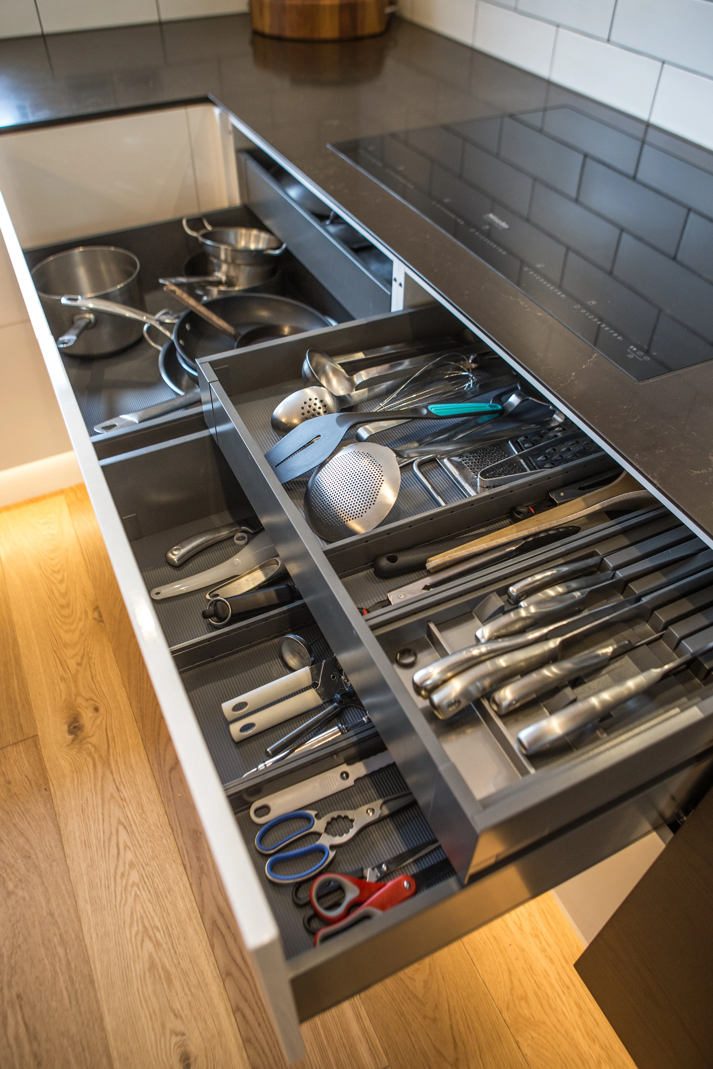High Gloss and High-Tech Kitchen Design NZ