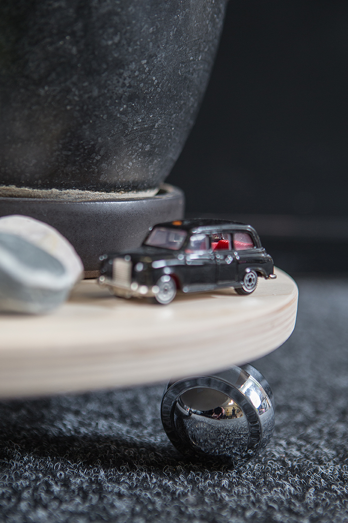 Pot Plant Stand 1696.jpg