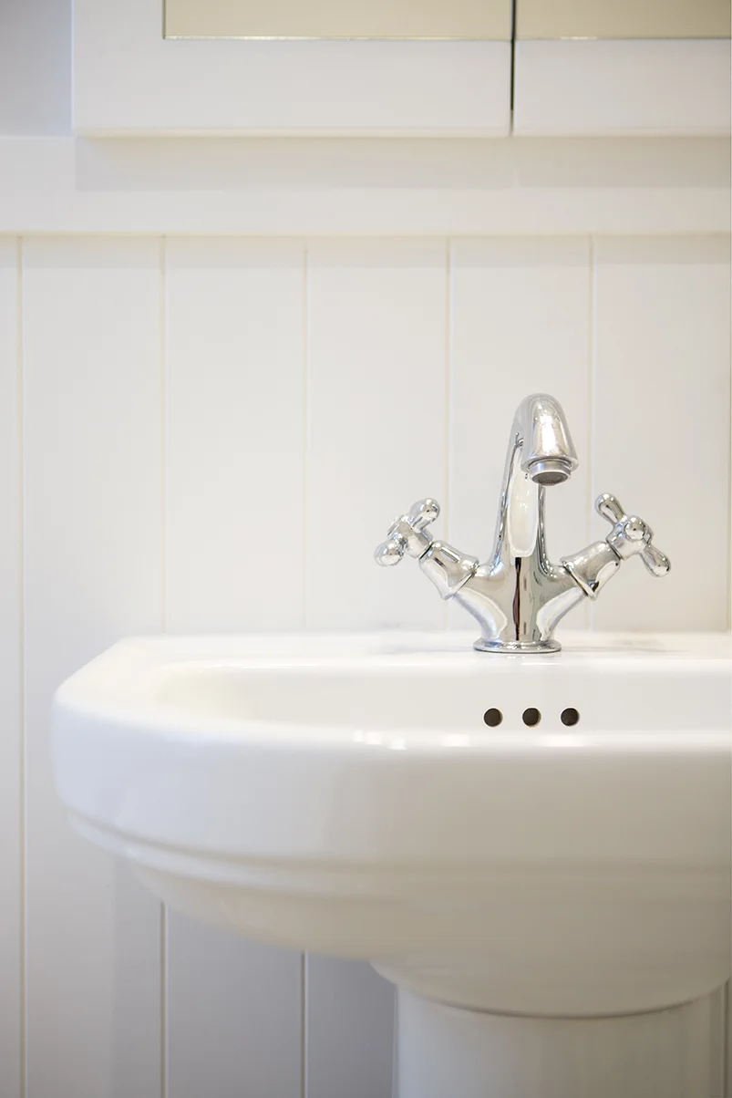 Murphy Bathroom 1367.jpg