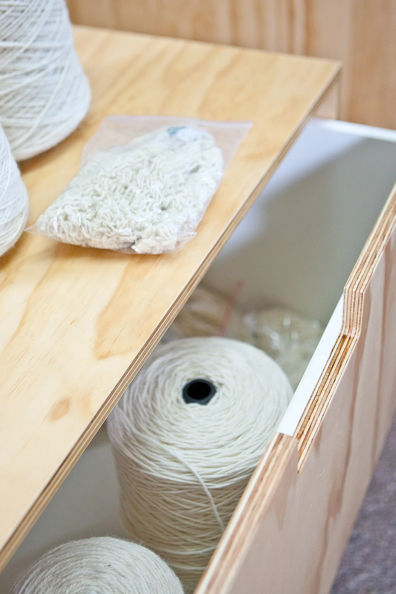 Commercial Woolyarns Dye Lab. 