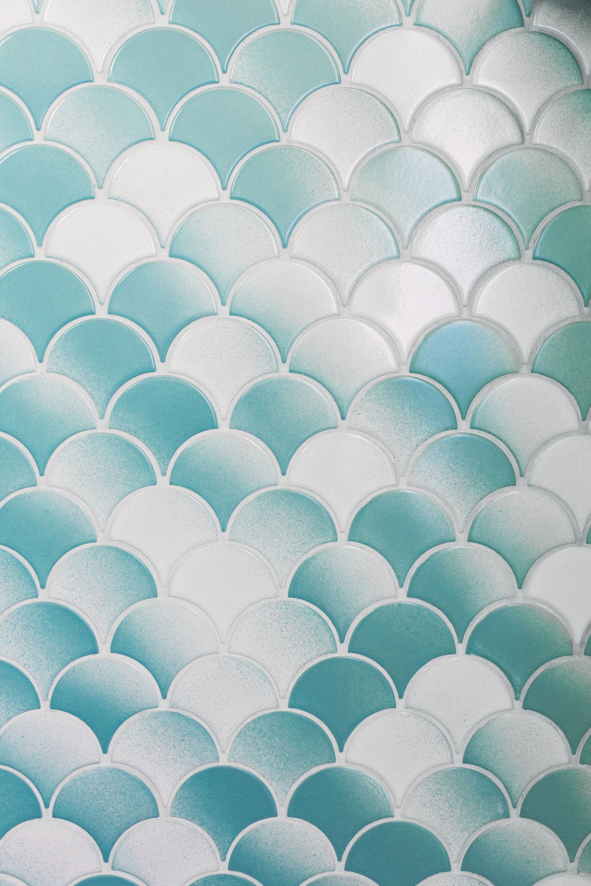 HelloHomeInteriors_Wallpaper tiled bathroom_35.jpg