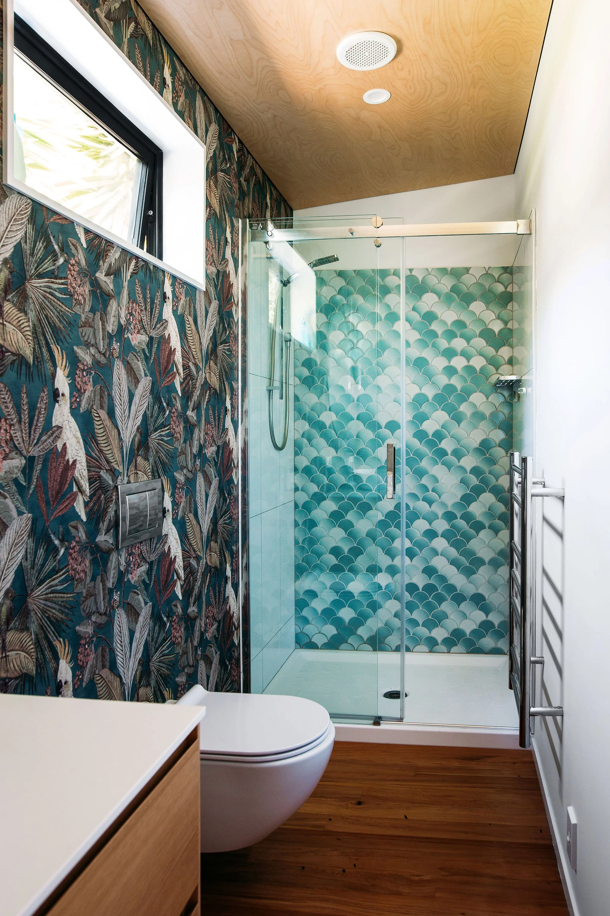 HelloHomeInteriors_Wallpaper tiled bathroom_38.jpg