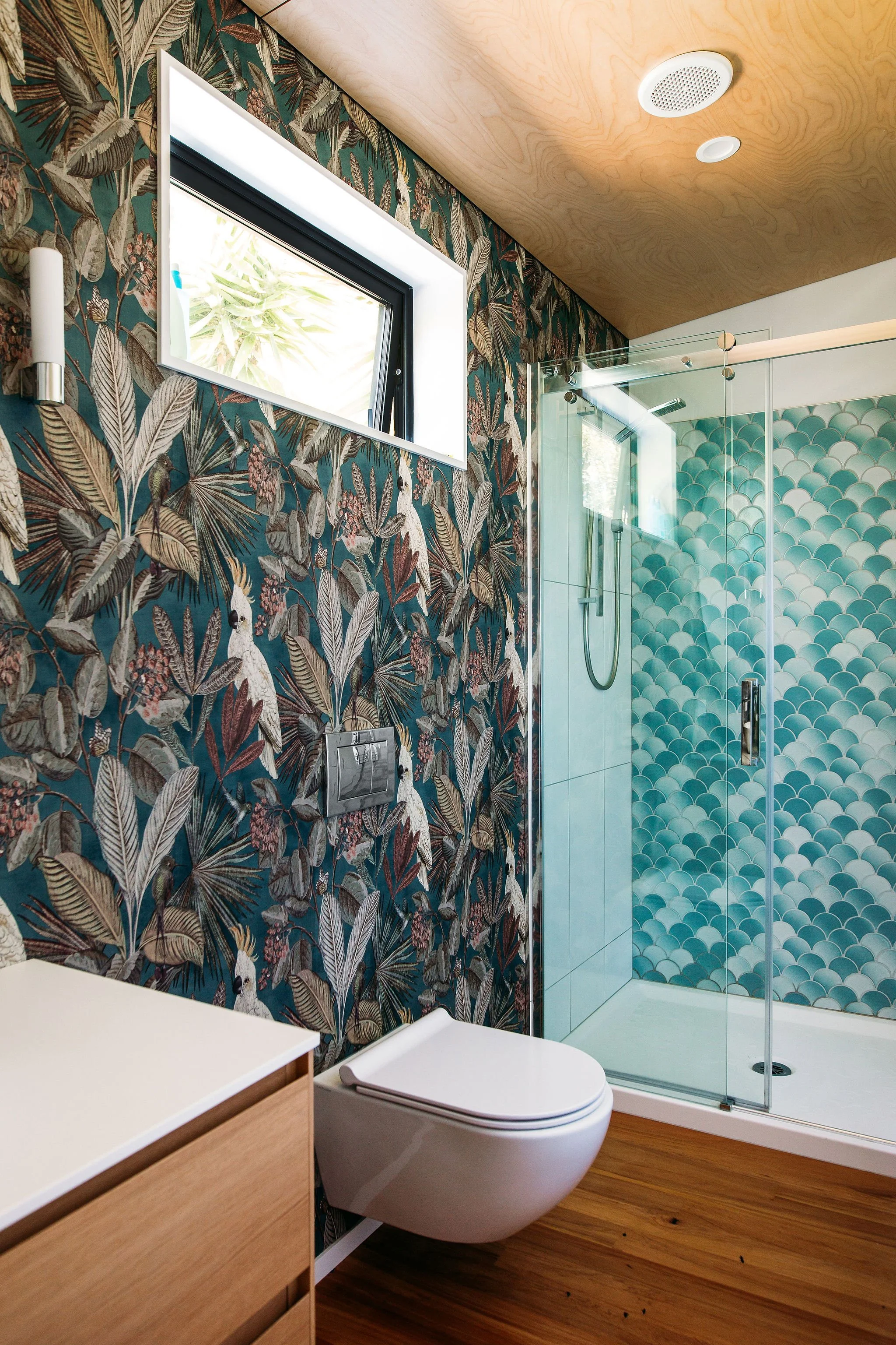 HelloHomeInteriors_Wallpaper tiled bathroom_39.jpg