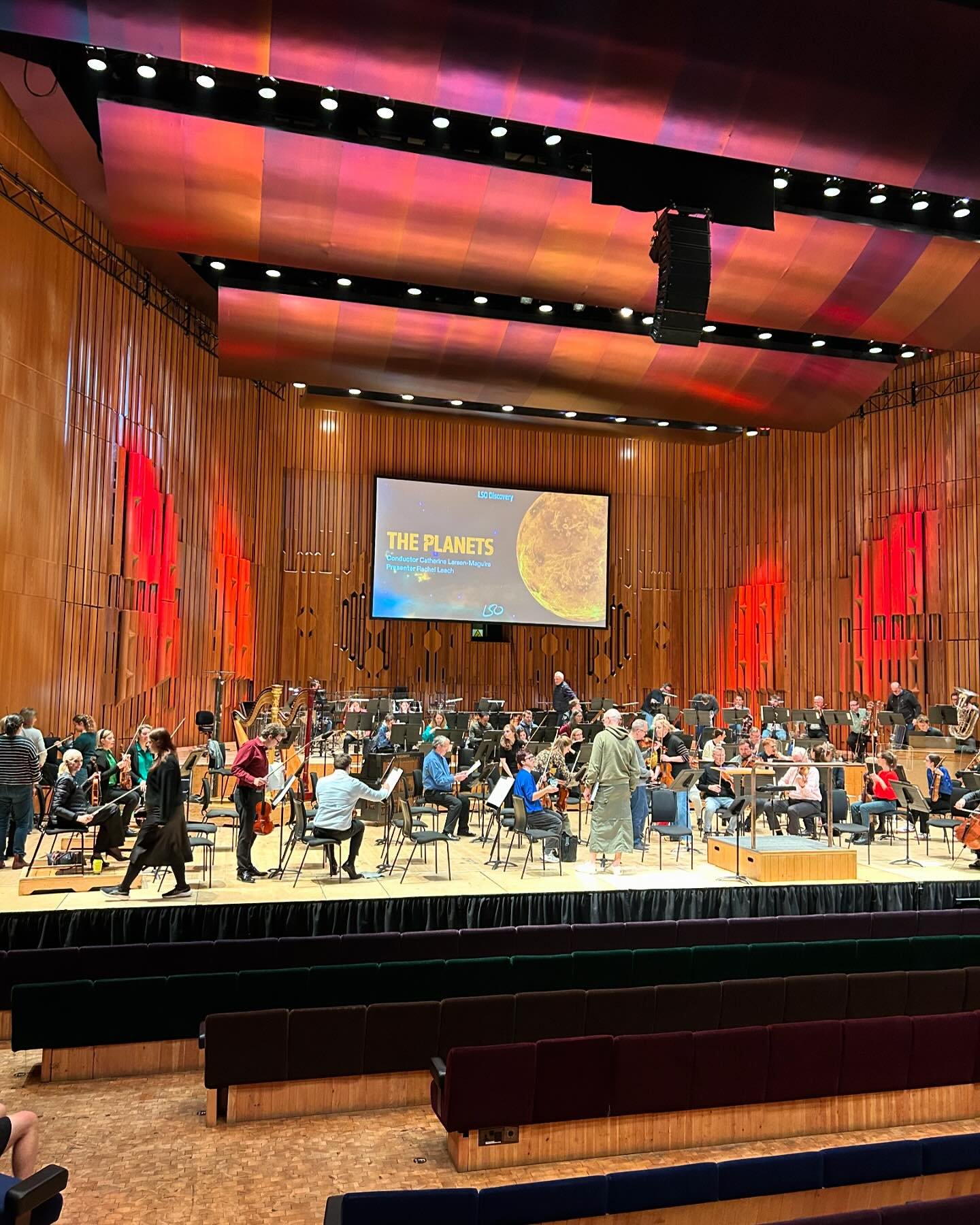 Day 2 of @londonsymphonyorchestra schools concerts today. I&rsquo;m introducing 4000 kids to the Planets. #dreamjob