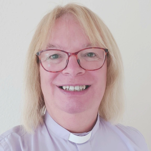  Revd Jayne Taylor is a minister in the URC serving churches in Exeter. Before training for ministry she was a Research Scientist at the Babraham Research Campus in Cambridge. A brief list of her publications can be found at PubMed, a repository of research in the biological sciences. Search for ‘JA Taylor and Babraham’. 