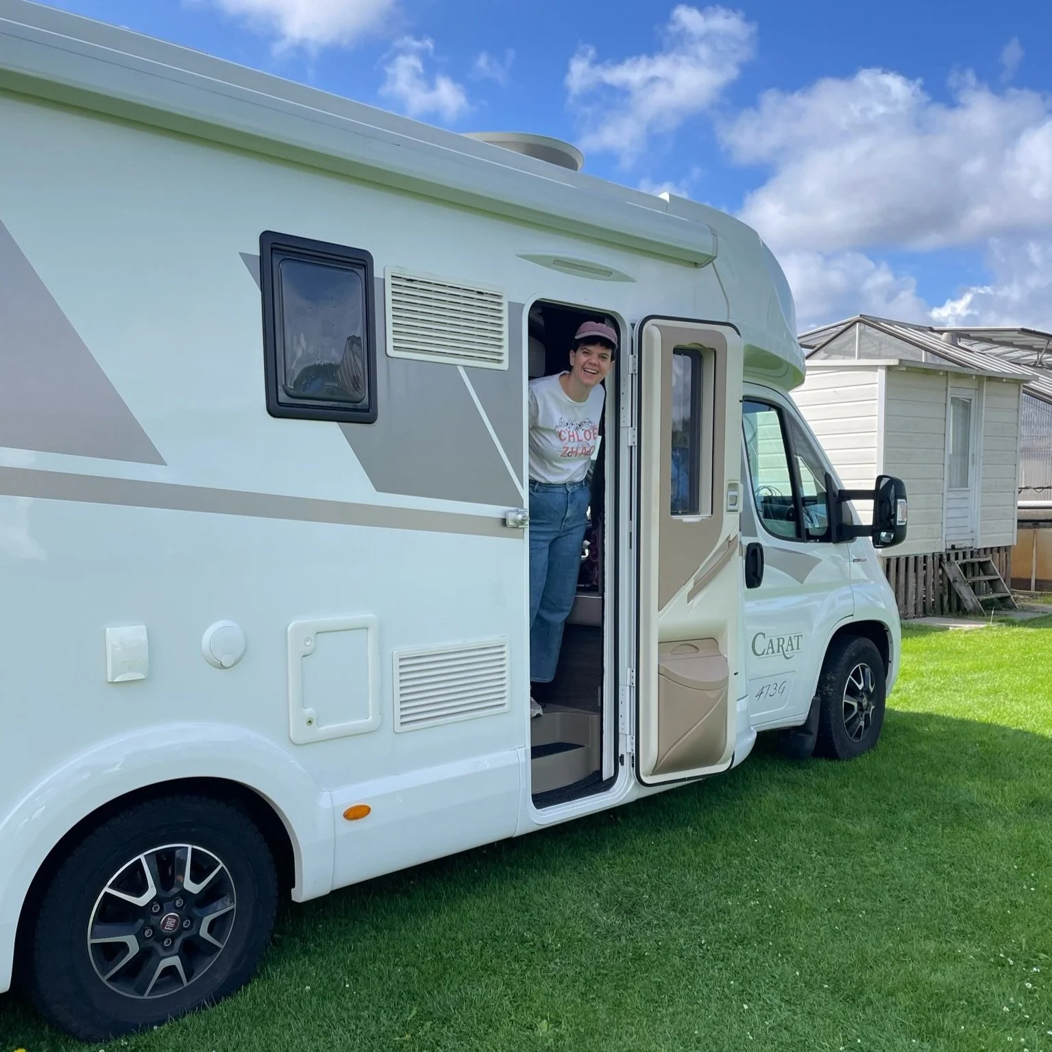 VAN LIFE - SLOW TRAVEL