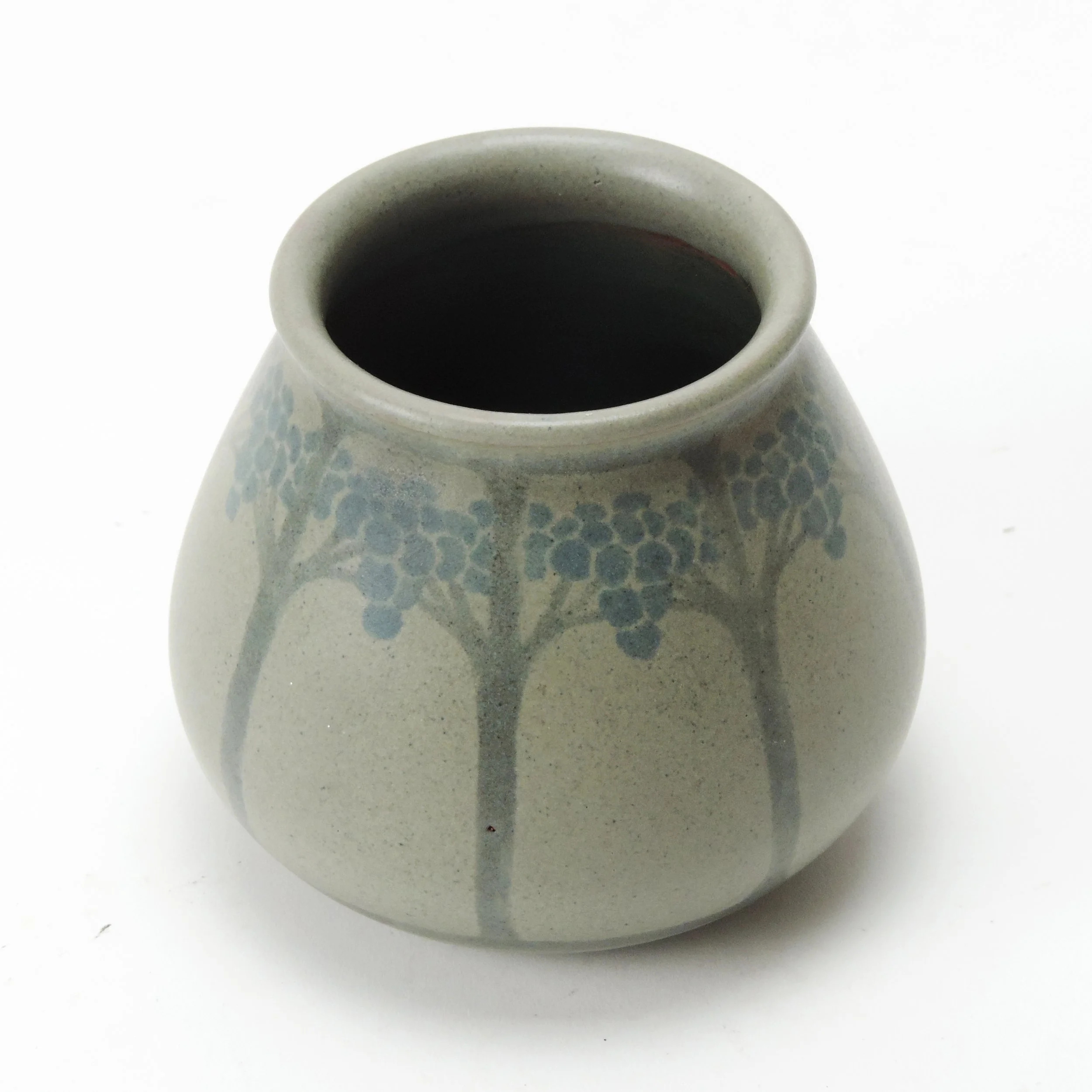 Marblehead-Pottery-HT-3-18in-berry-tree-gray-sm-kiln-C.jpg