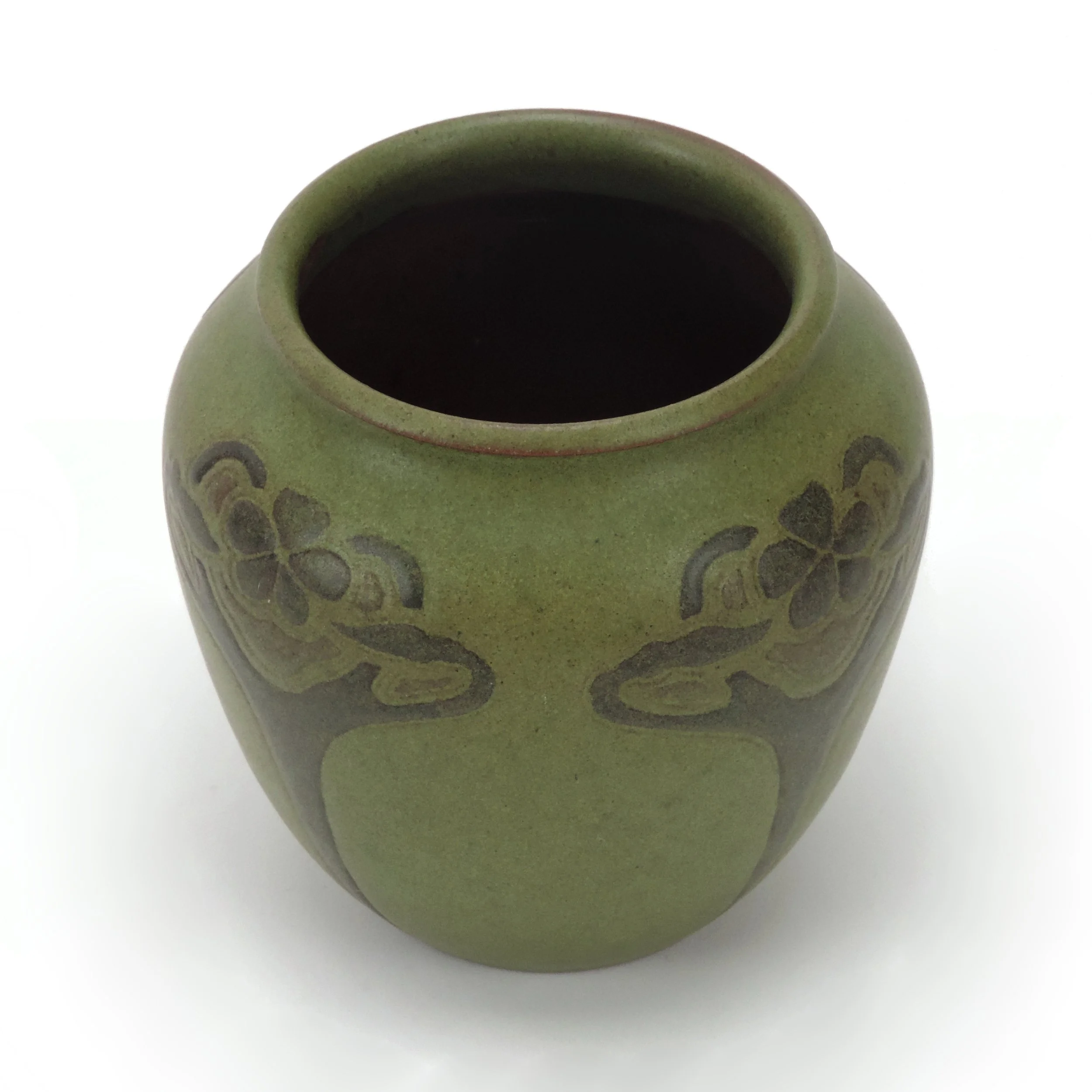 Marblehead-Pottery-5in-art-noveau-floral-olive-green-vase-F.jpg
