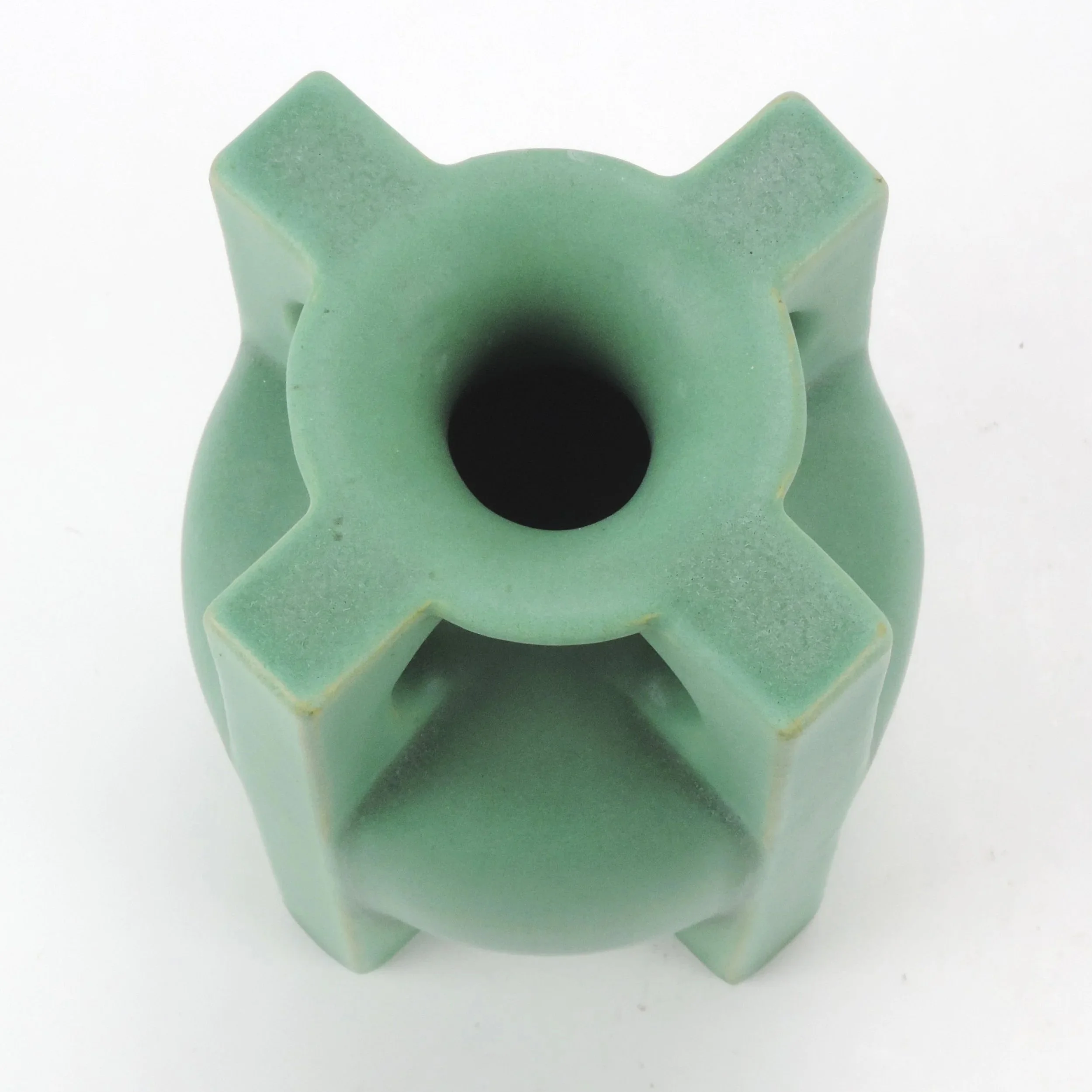 Teco-Pottery-7-18in-4-handle-vase-shape-435A-Gates-D.jpg