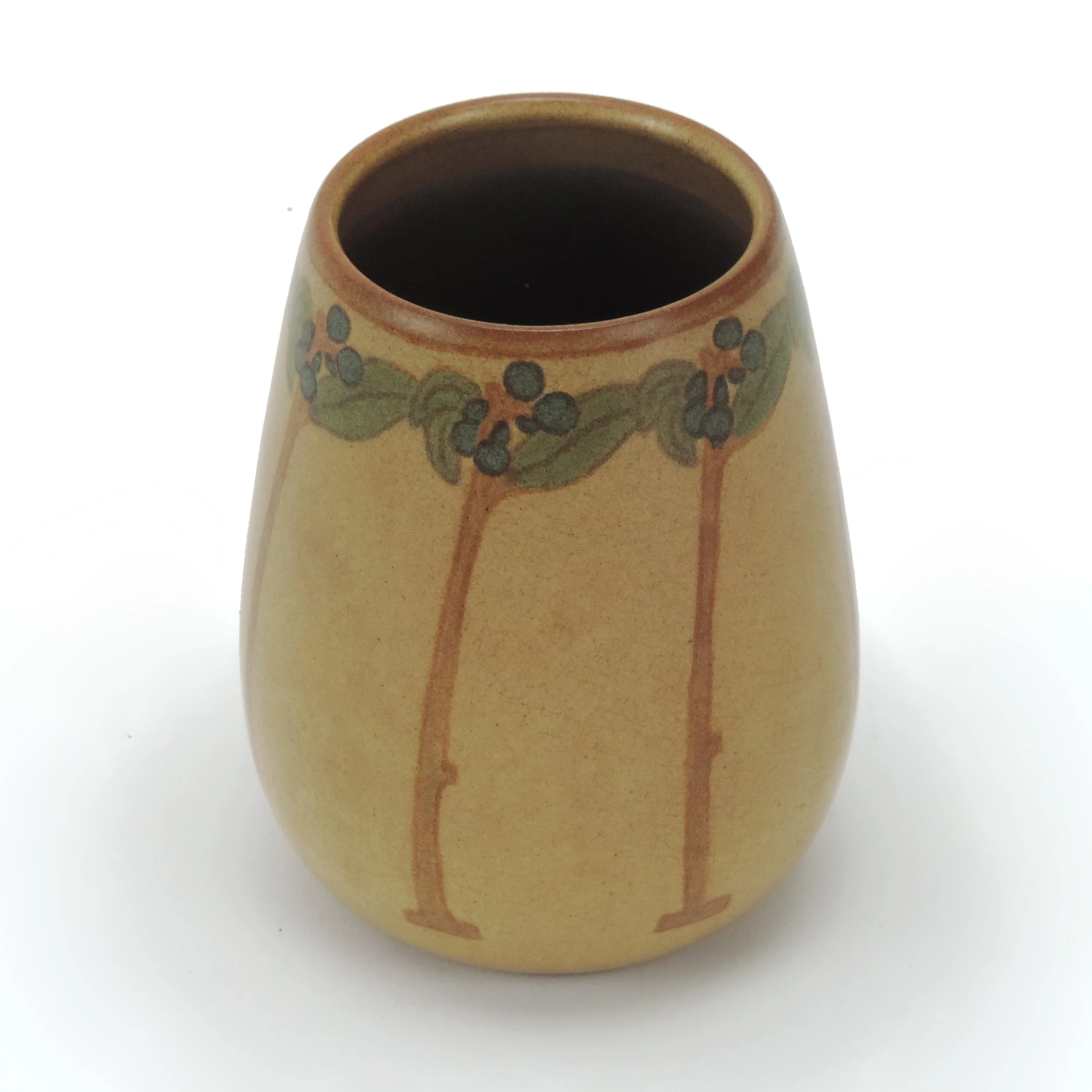 Marblehead-Pottery-4-58in-curved-branch-leaf-berry-vase-F.jpg