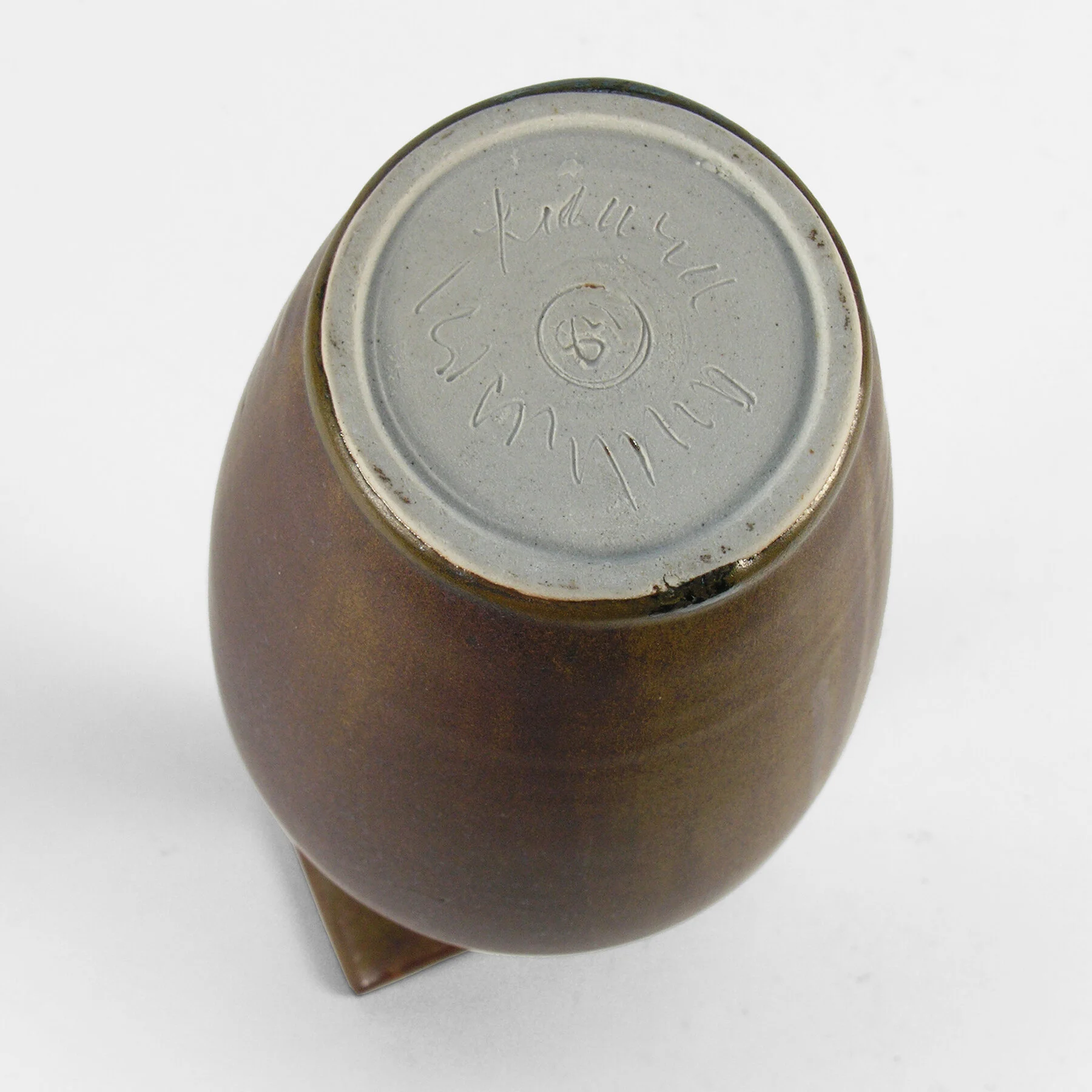 Laura-Andreson-10-58in-1984-T-top-bottle-F.jpg