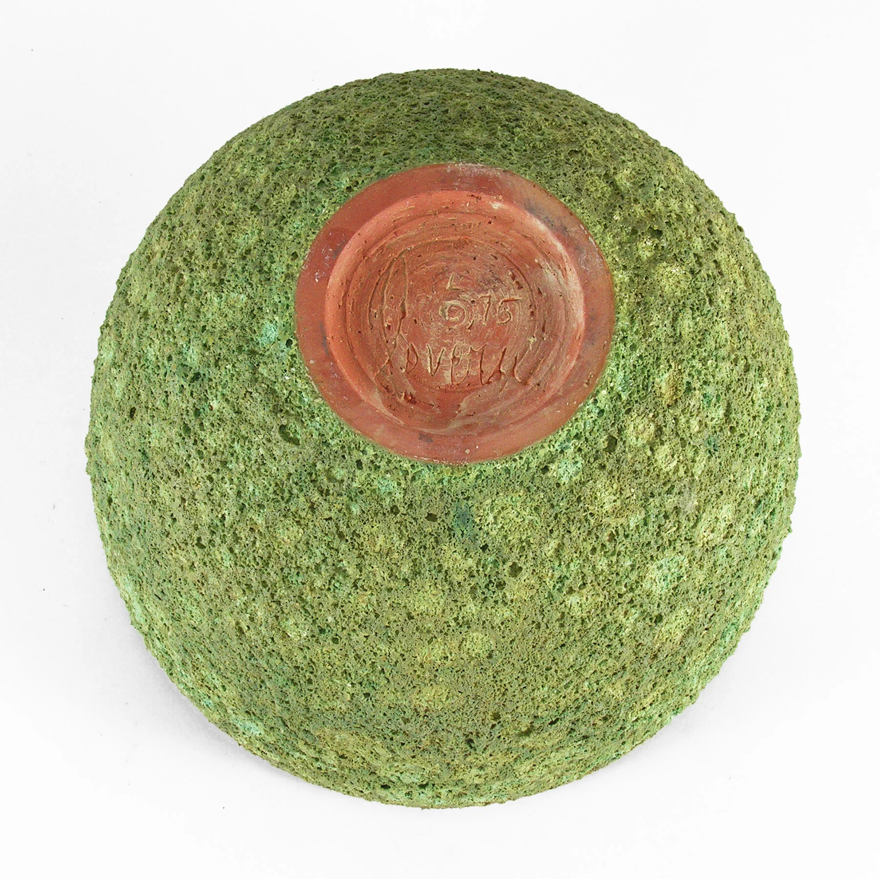 Lovera-8dia-green-cratter-volcanic-bowl-C.jpg