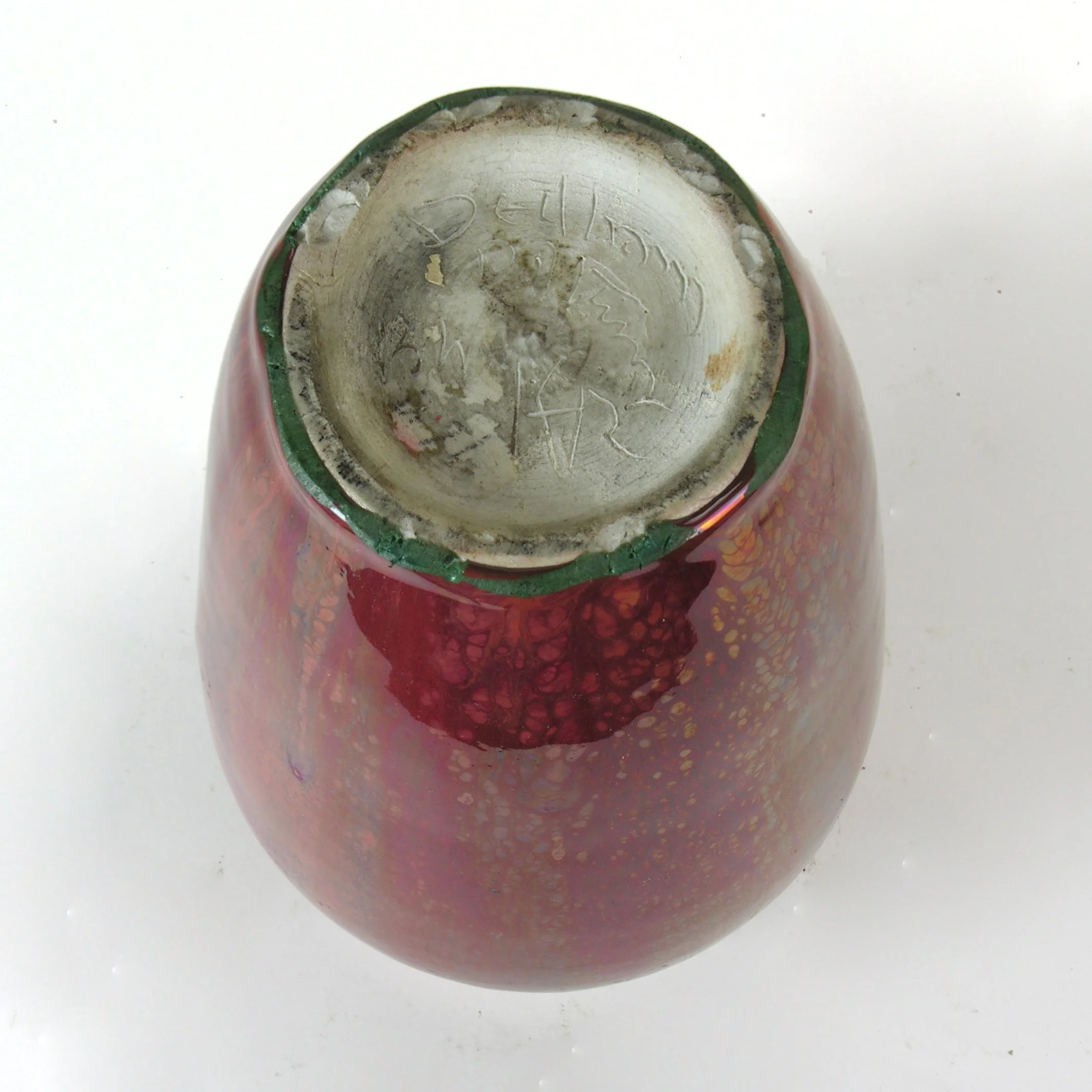 Dedham-Pottery-HCR-7-5in-red-vase-H.jpg