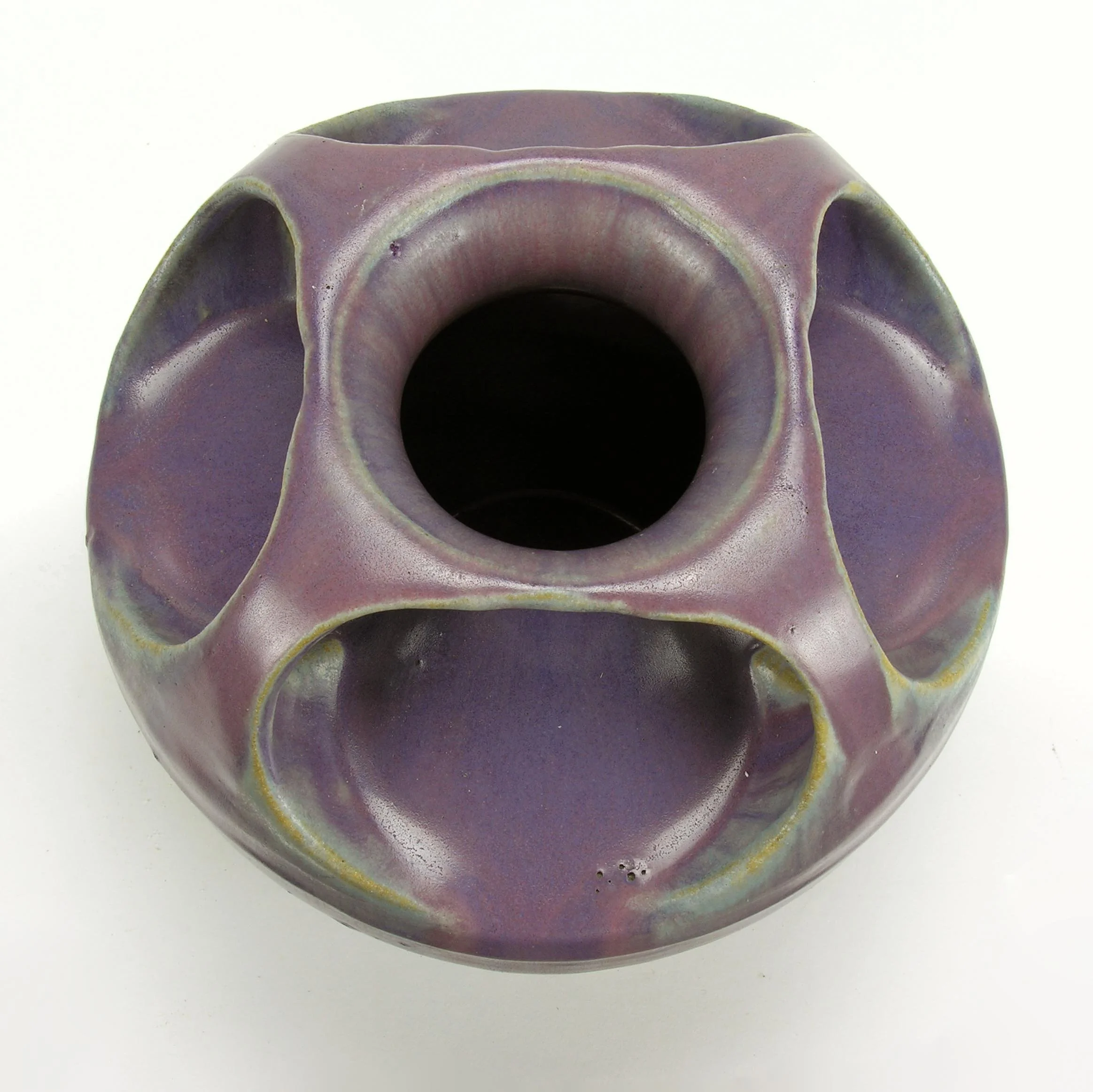 Fulper-Pottery-8-38in-wisteria-4-handle-shape-605-F.jpg