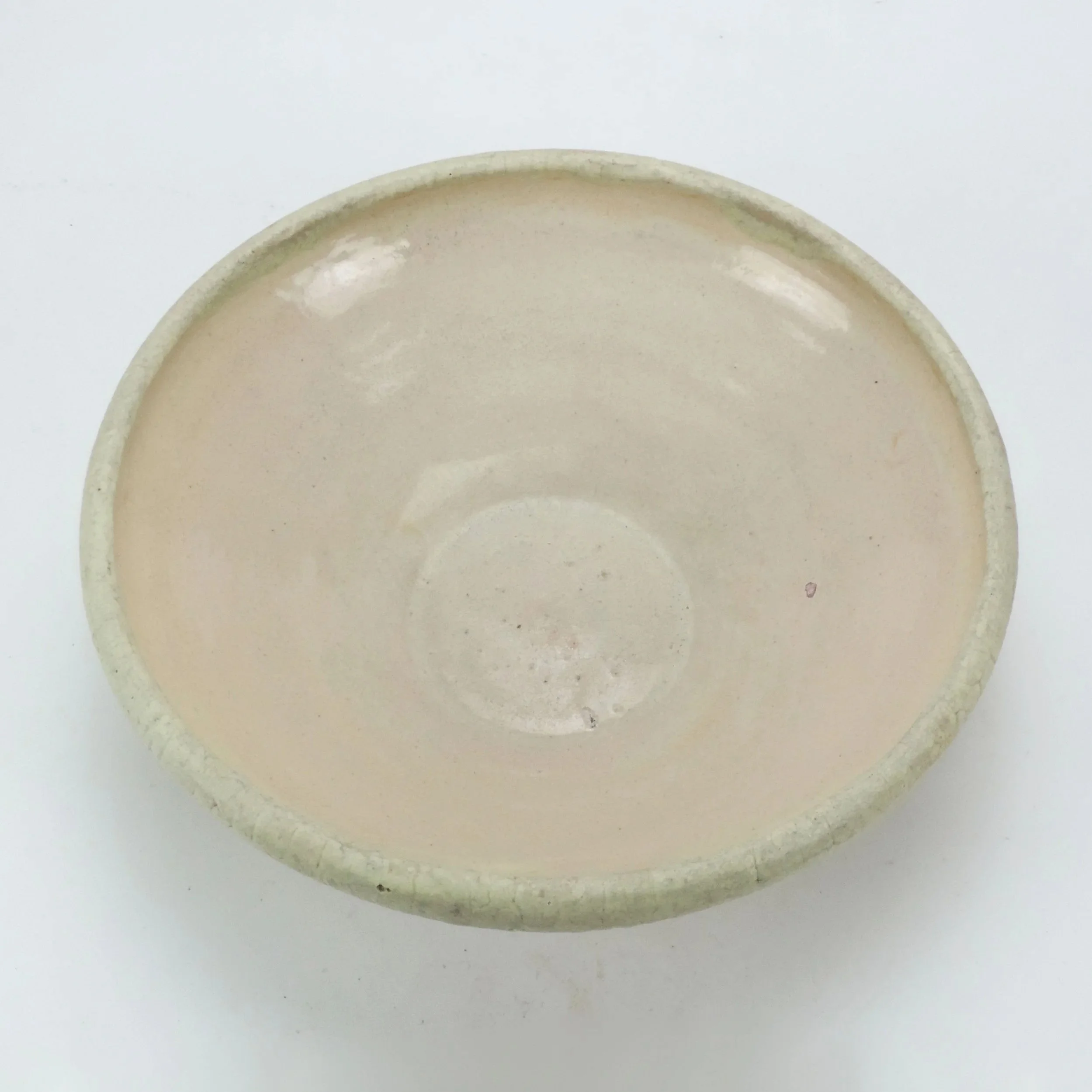 Grueby-Pottery-13dia-x-4-25in-oatmeal-white-bowl-D.jpg