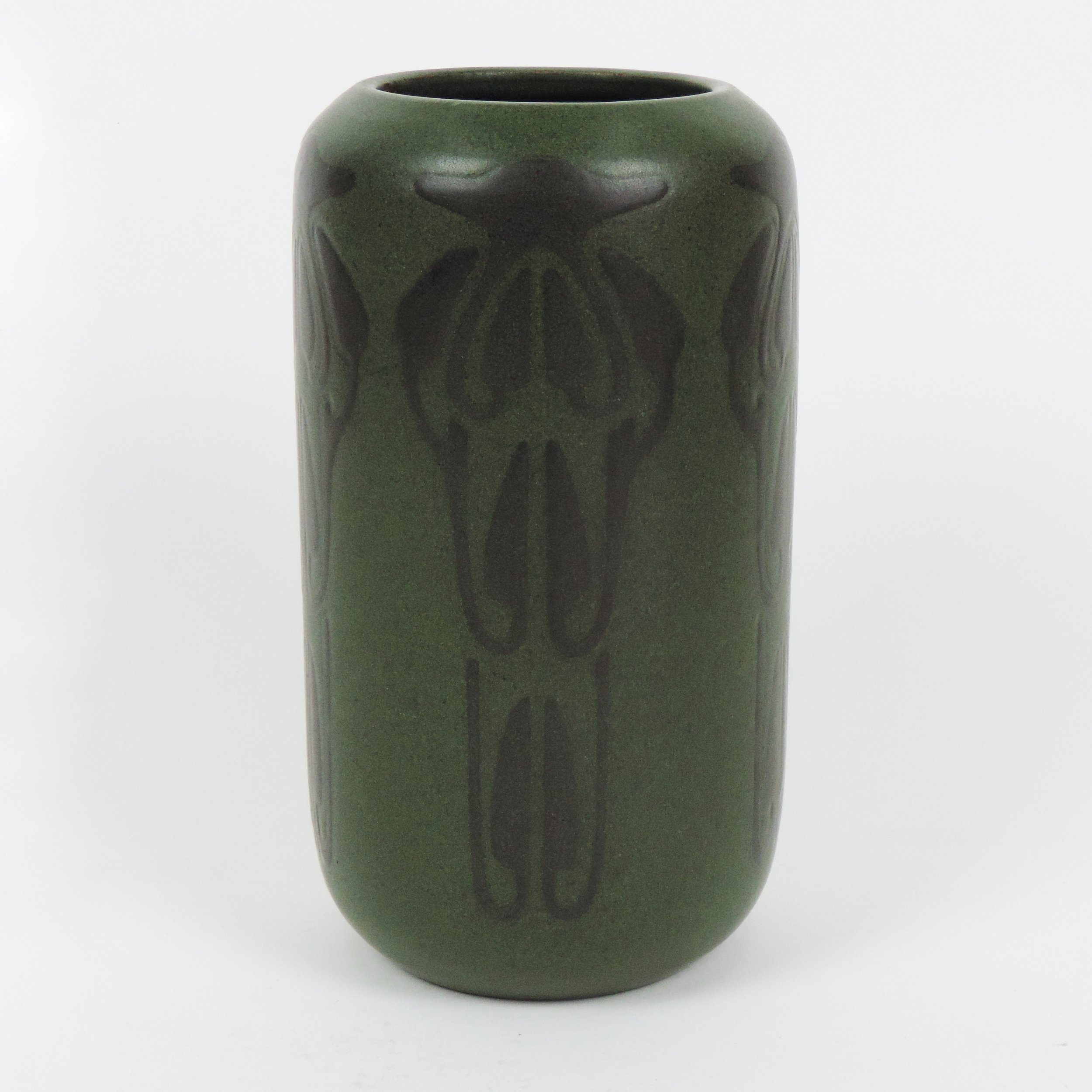 Marblehead-Pottery-MT-9-5in-green-black-art-nouveau-design-cylinder-vase-A.jpg