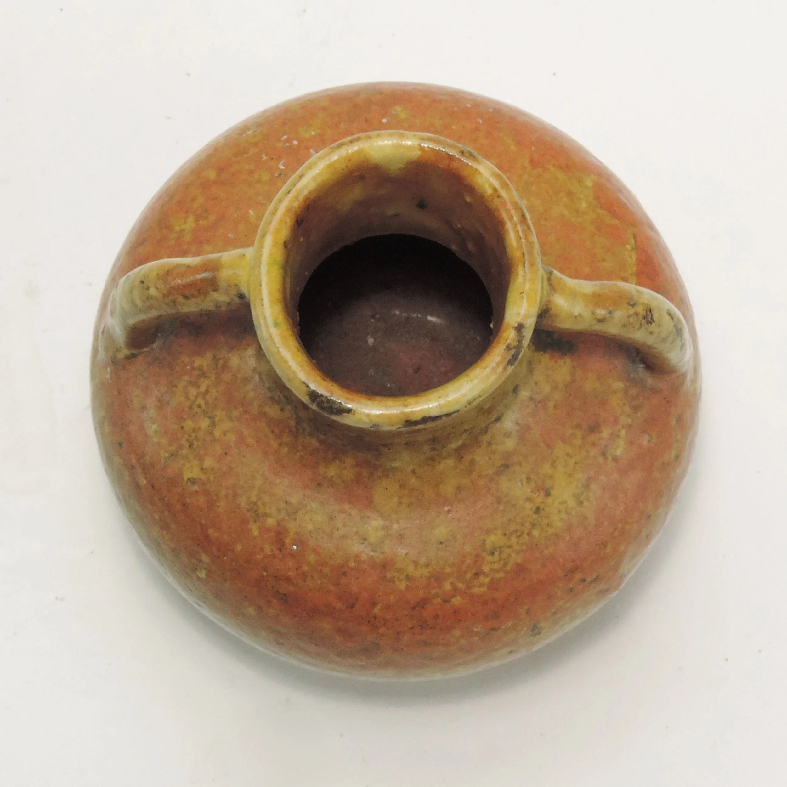 Merrimac-Pottery-orange-yellow-2-handle-3-5in-vase-D.jpg