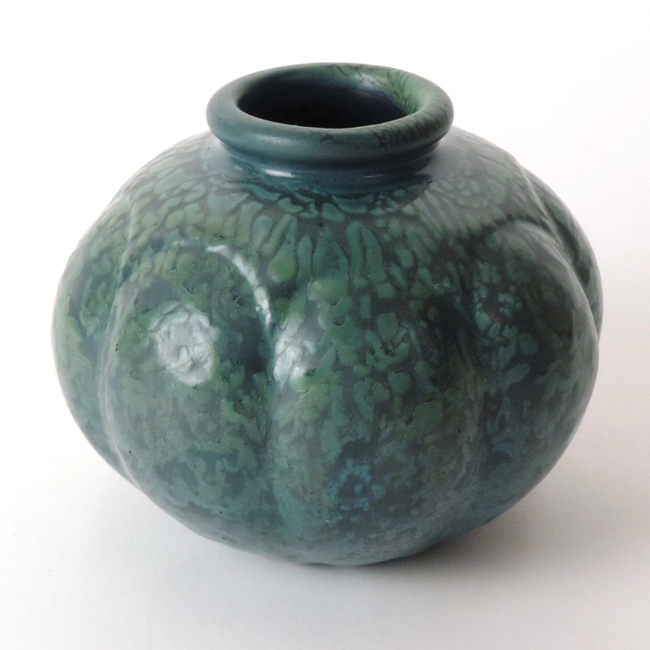 Hampshire-Pottery-5-18in-peacock-blue-lobed-vase-119-B.jpg