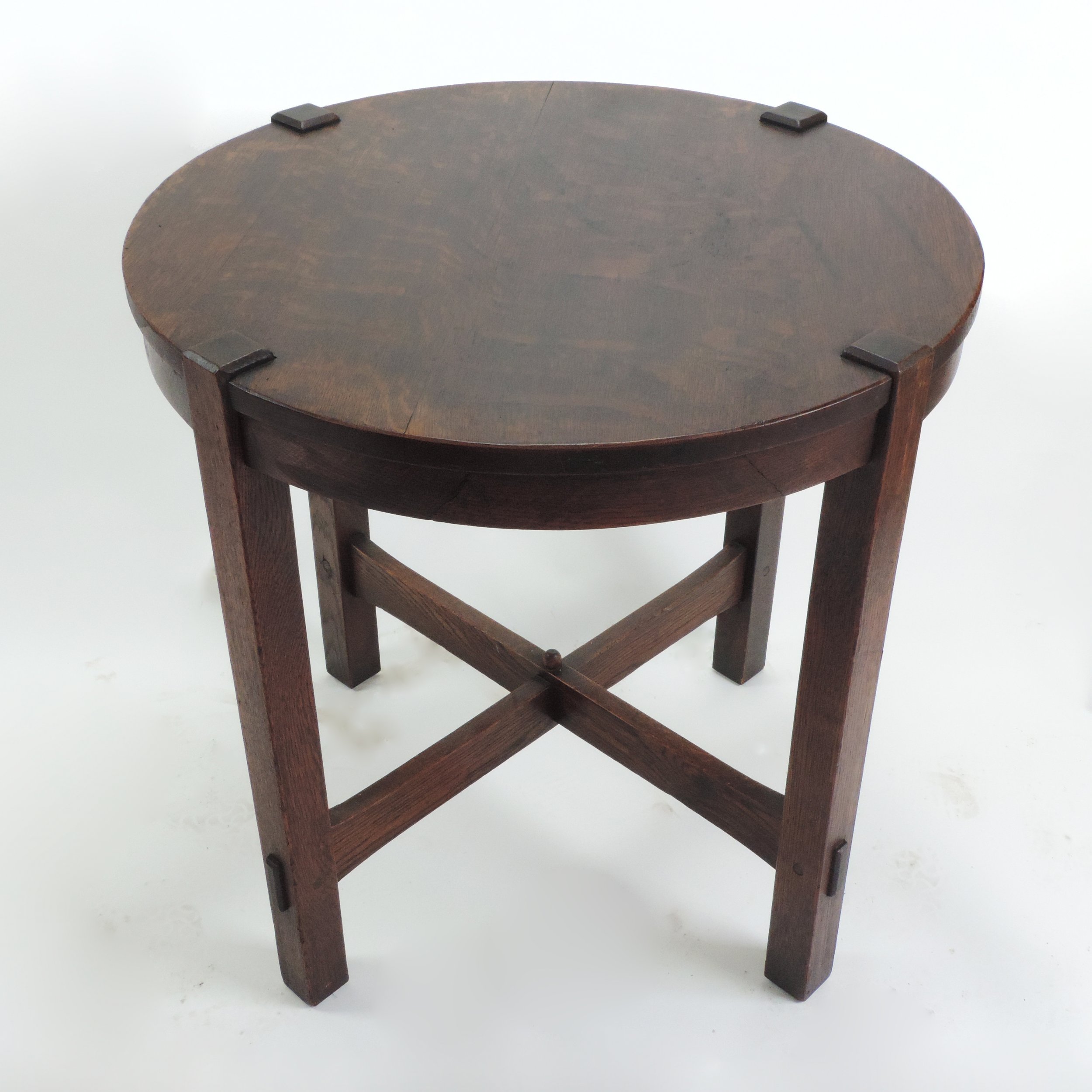 Gustav-Stickley-439-1902-table-26x26in-C.jpg