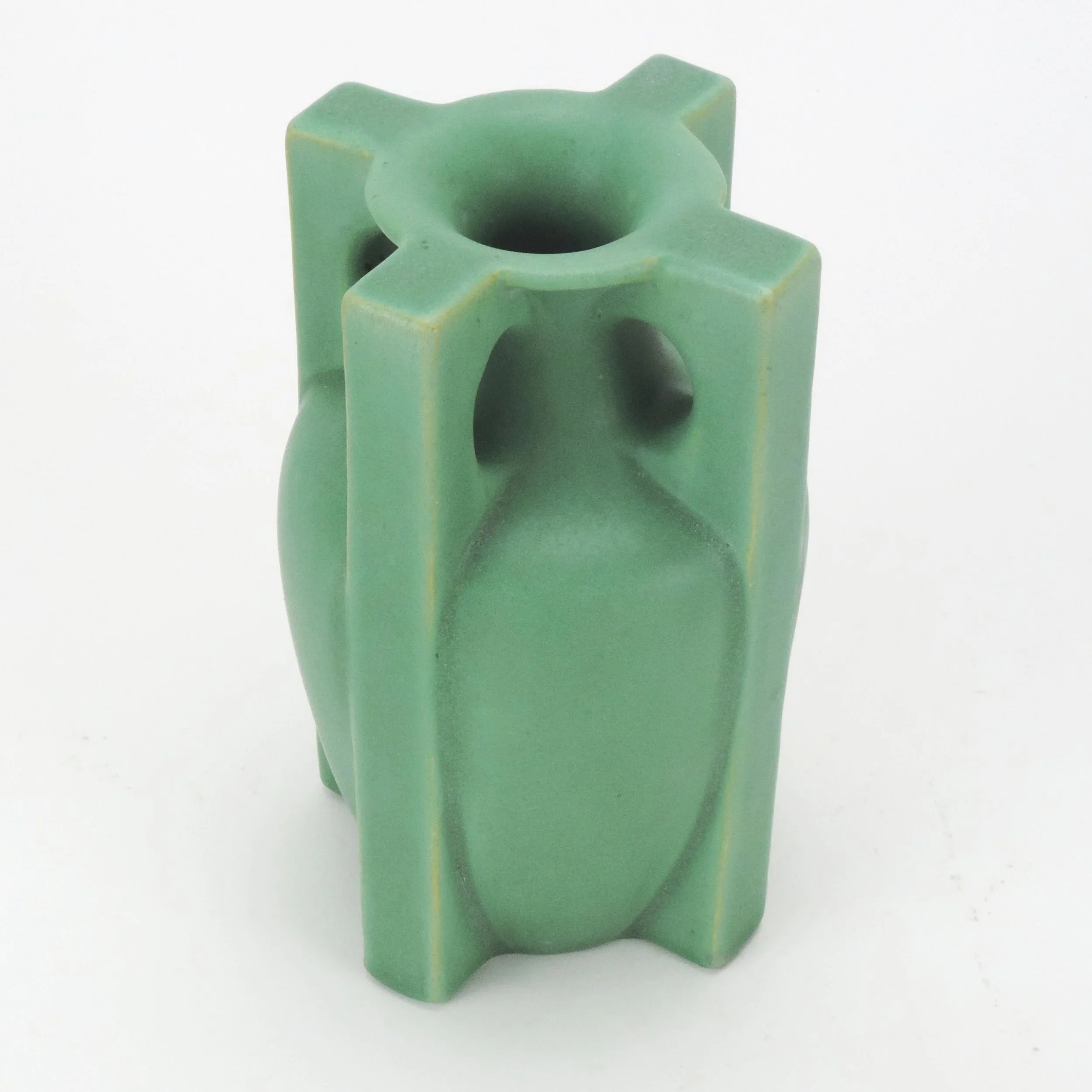 Teco-Pottery-7-18in-4-handle-vase-shape-435A-Gates-C.jpg