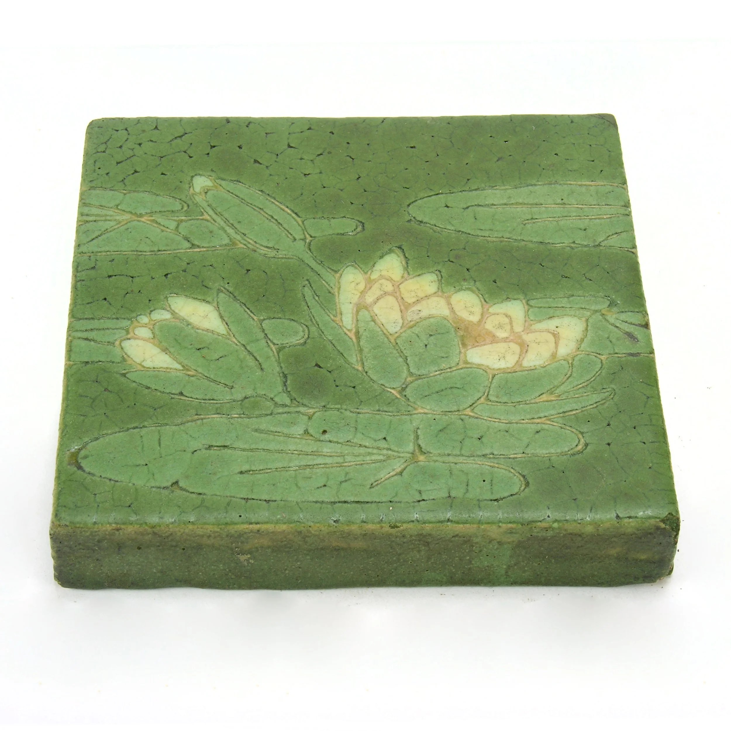 Grueby-6x6in-green-waterlily-tile-buff-clay-E.jpg