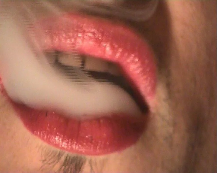 mobcom-bouche fumee barbe.jpg