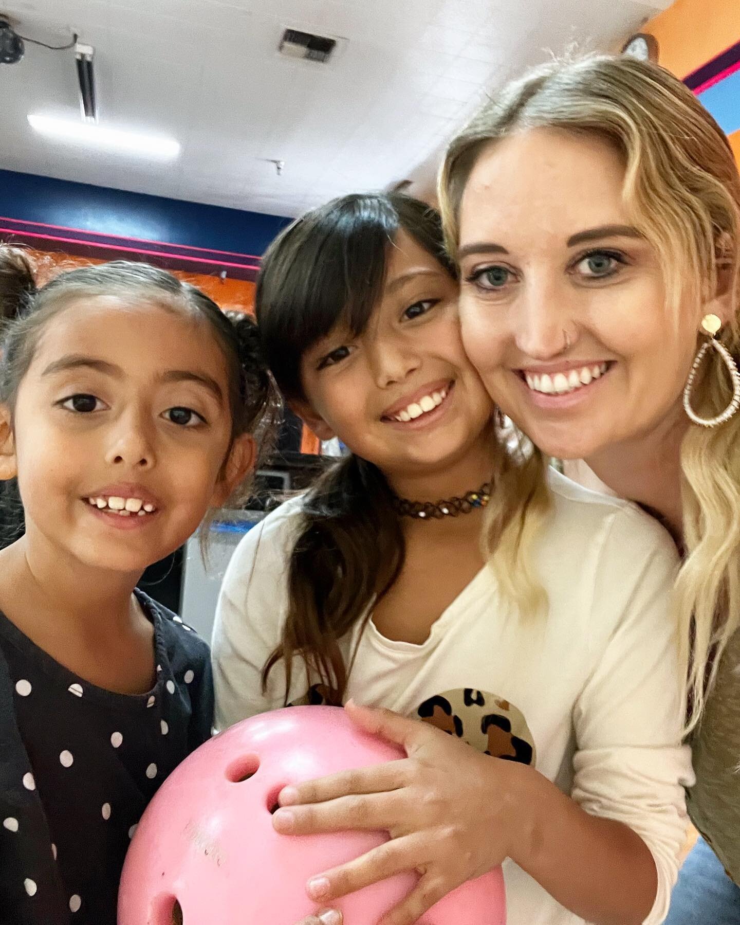 Mother&rsquo;s Day is coming up! We love a cute mommy &amp; me selfie moment in the bowling alley🤩