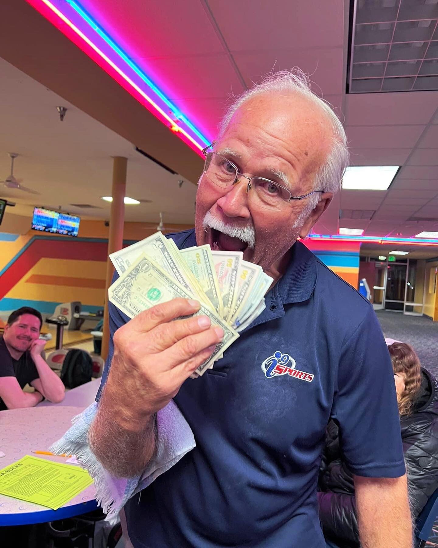 Bob Jones won $1,266 from Strike-a-Fortune presented by Hammer in Harley&rsquo;s Scratch Classic at our Simi Bowl location! Congrats Bob! 🎳🔥