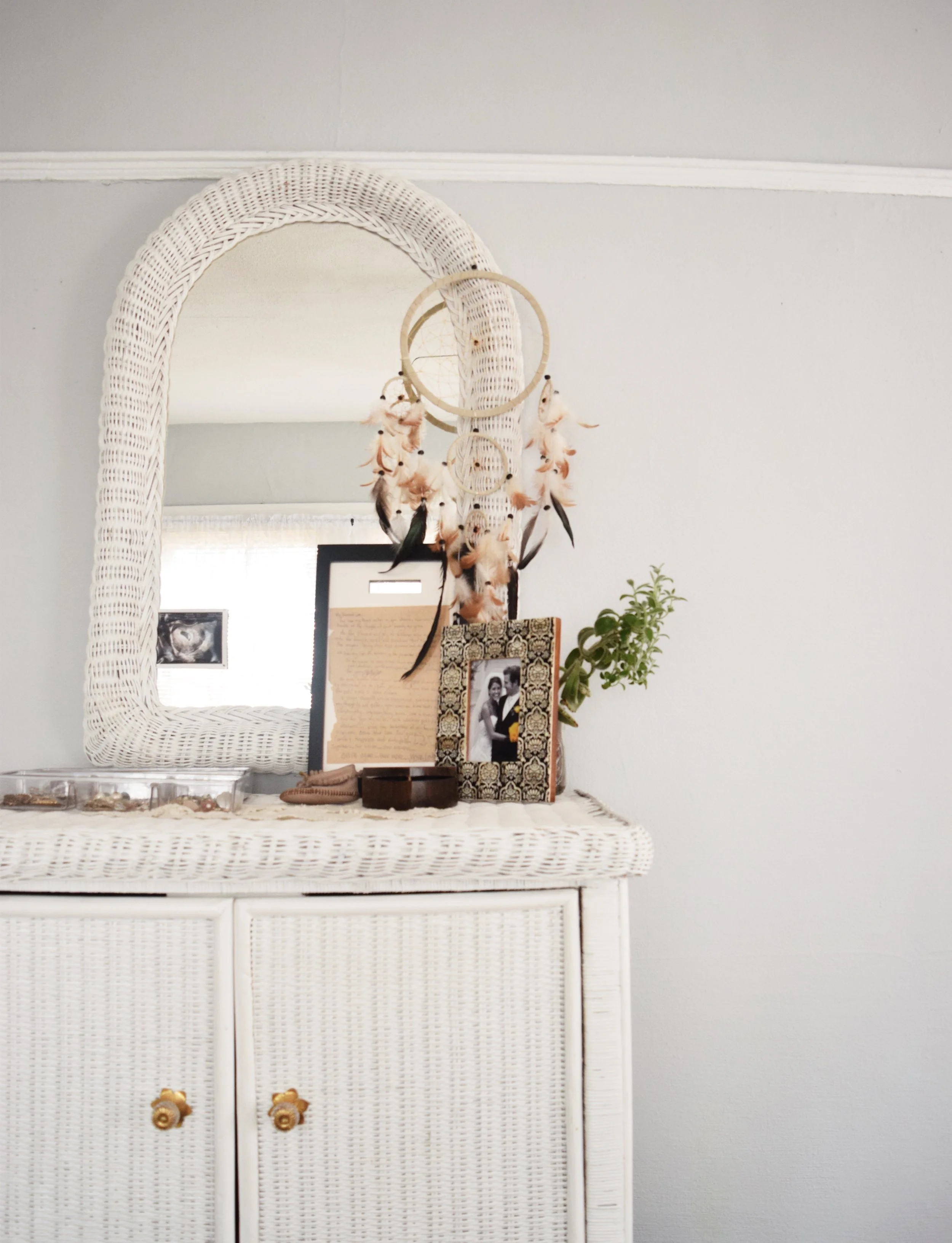 MASTER BEDROOM (via JacinthaPayne.com)