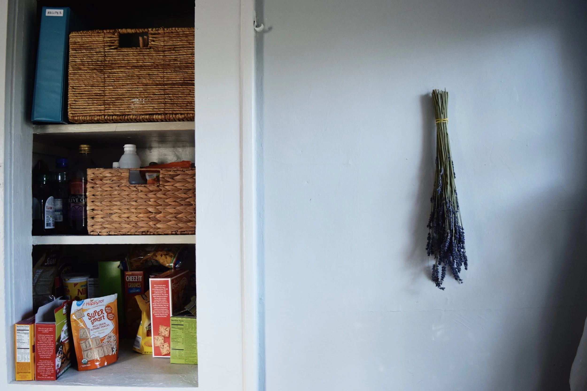 Kitchen - Before and After (via JacinthaPayne.com)