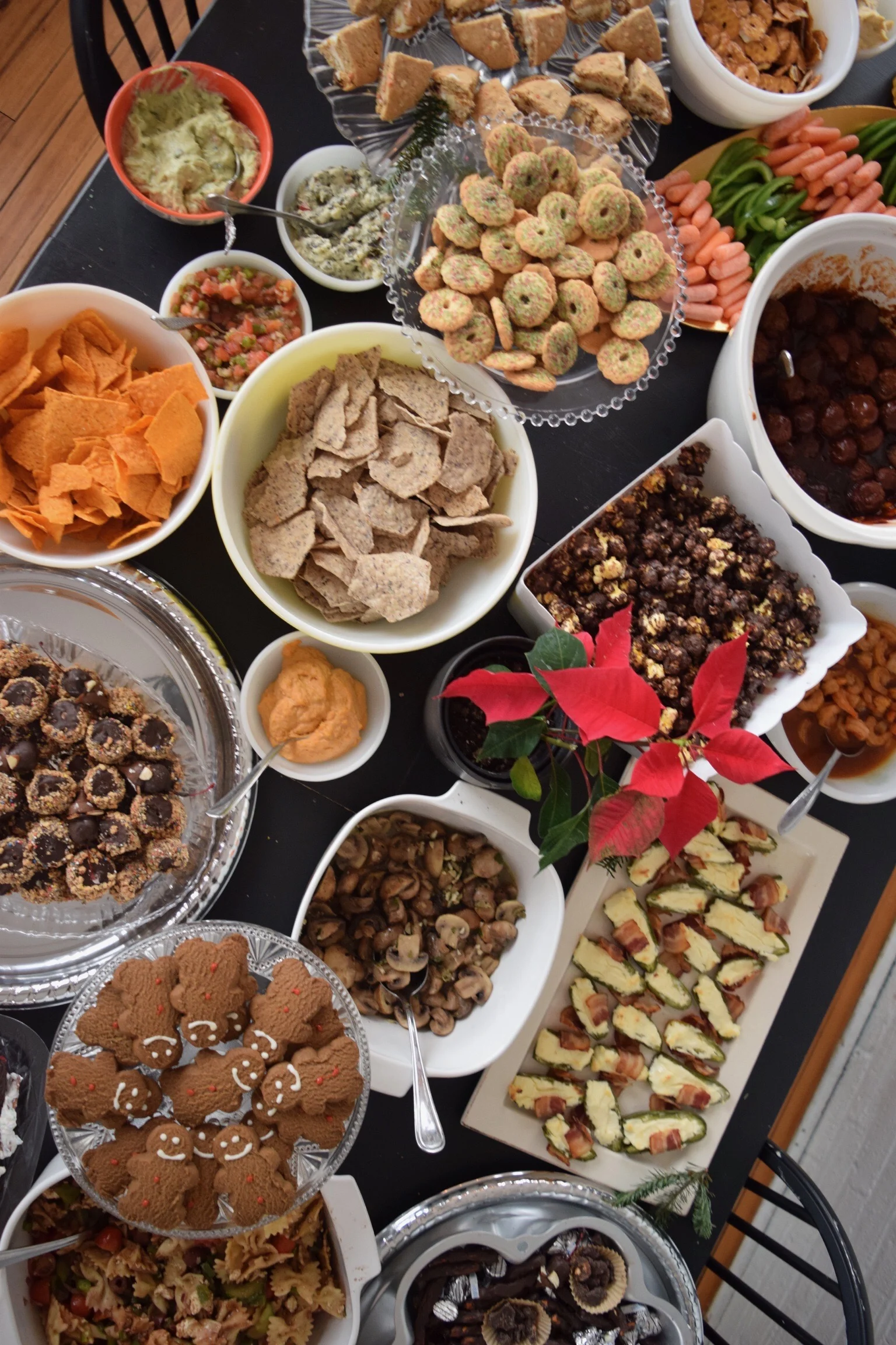 CHRISTMAS THINGS (via Jacinthapayne.com)