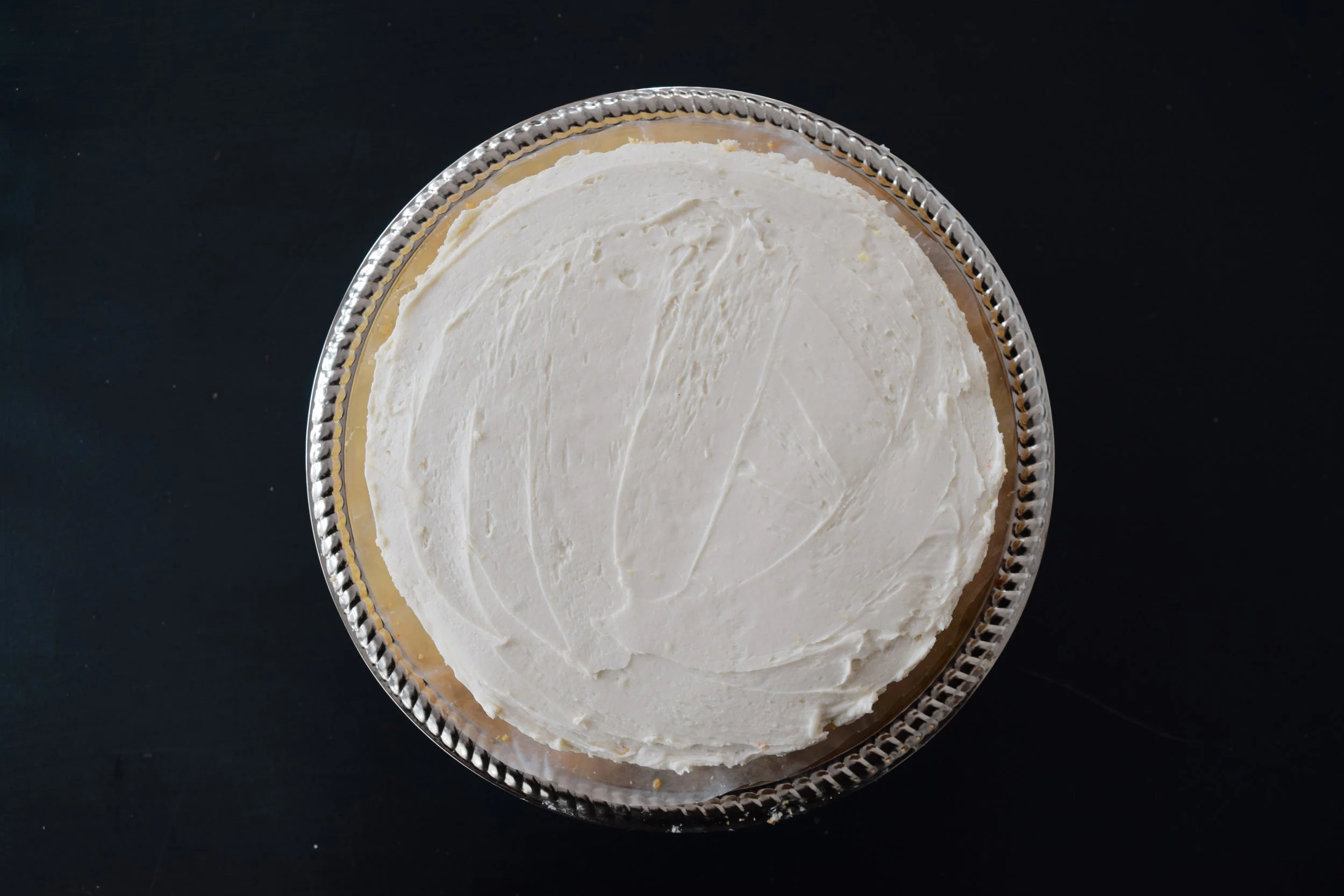 EFFORTLESS WHITE CAKE