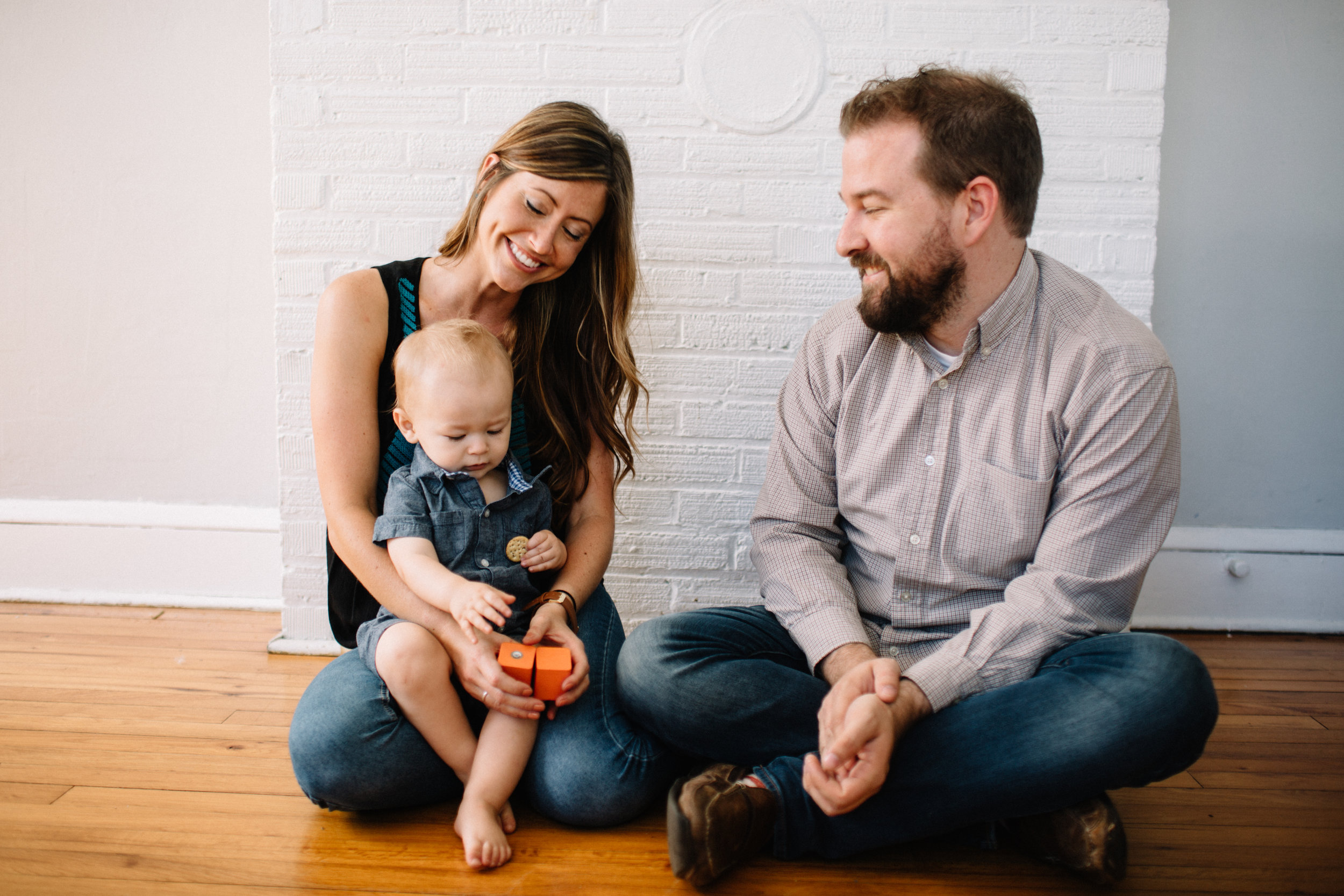 A FAMILY PHOTOSHOOT: ALI MARSH (Via JacinthaPayne.com)